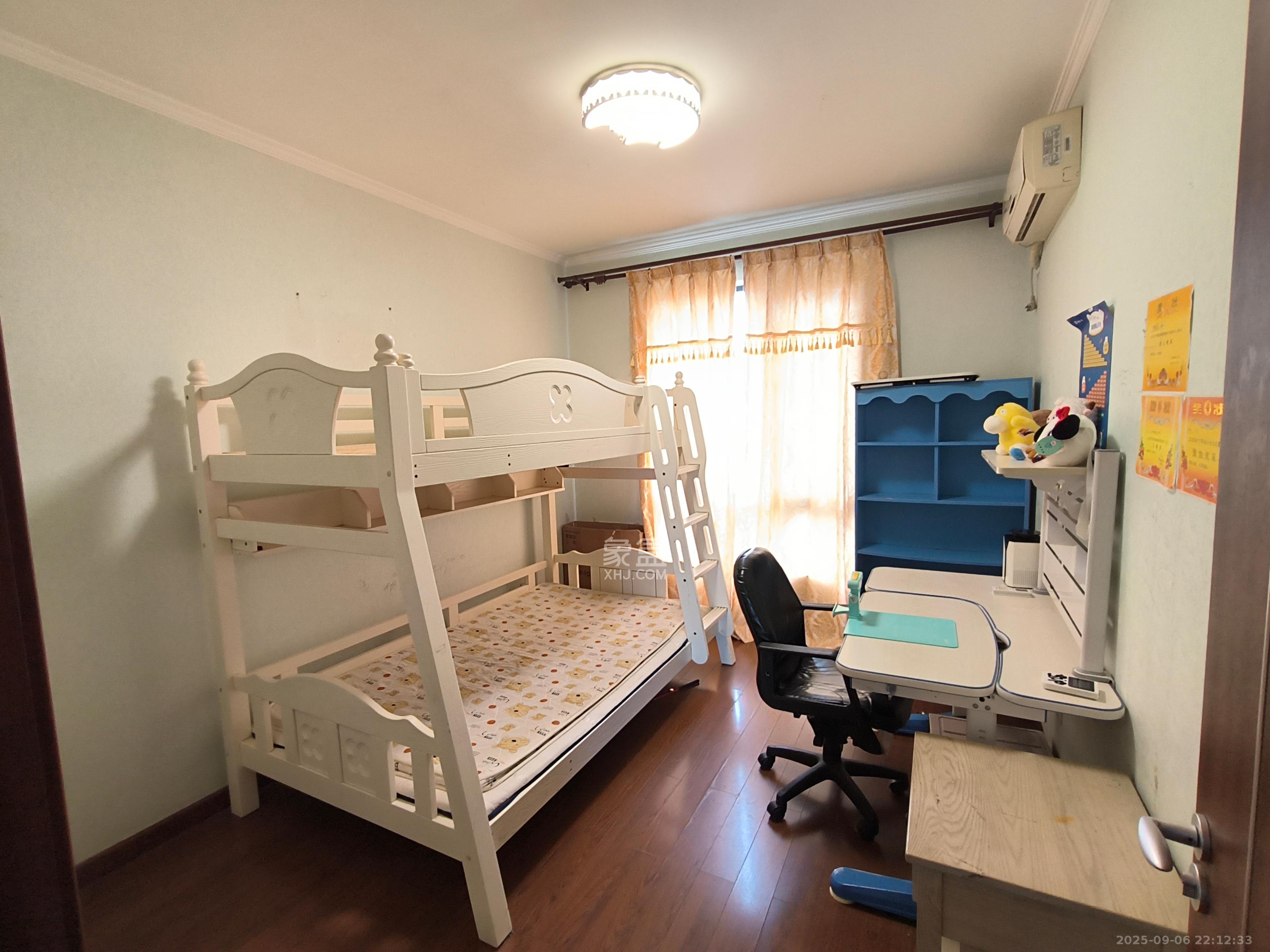 万科城  3室2厅1卫    3000.0元/月 万科城  3室2厅1卫    3000.0元/月室内图