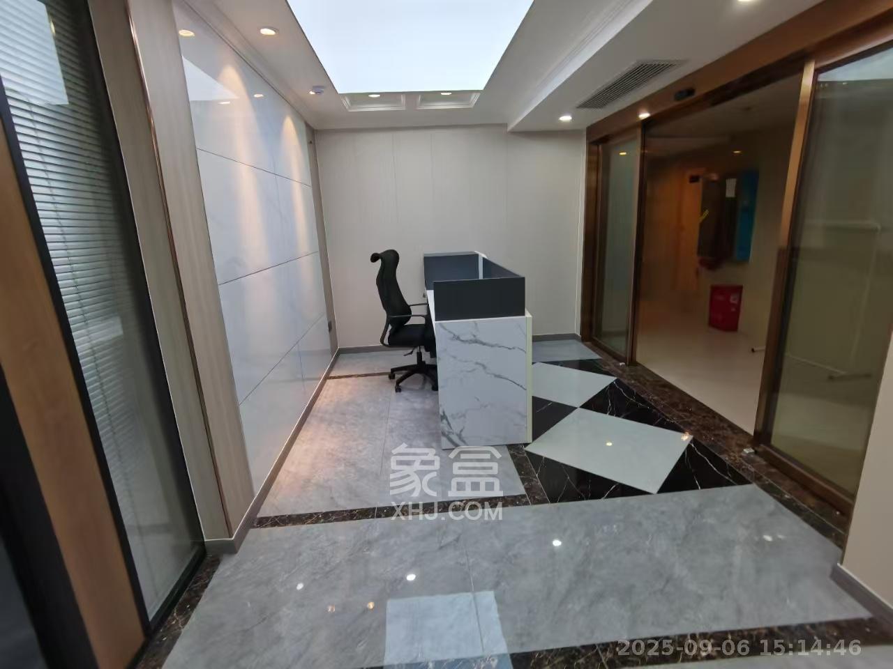 万坤图财富广场 4室2厅1卫 9999.0元/月 万坤图财富广场 4室2厅1卫 9999.0元/月室内图