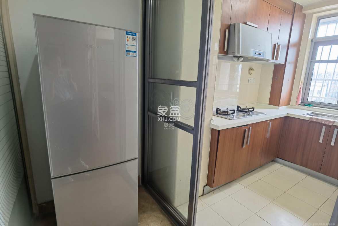 环宇天地、中海地产(中信城市广场二期)  2室2厅1卫    1500.0元/月 环宇天地、中海地产(中信城市广场二期)  2室2厅1卫    1500.0元/月室内图