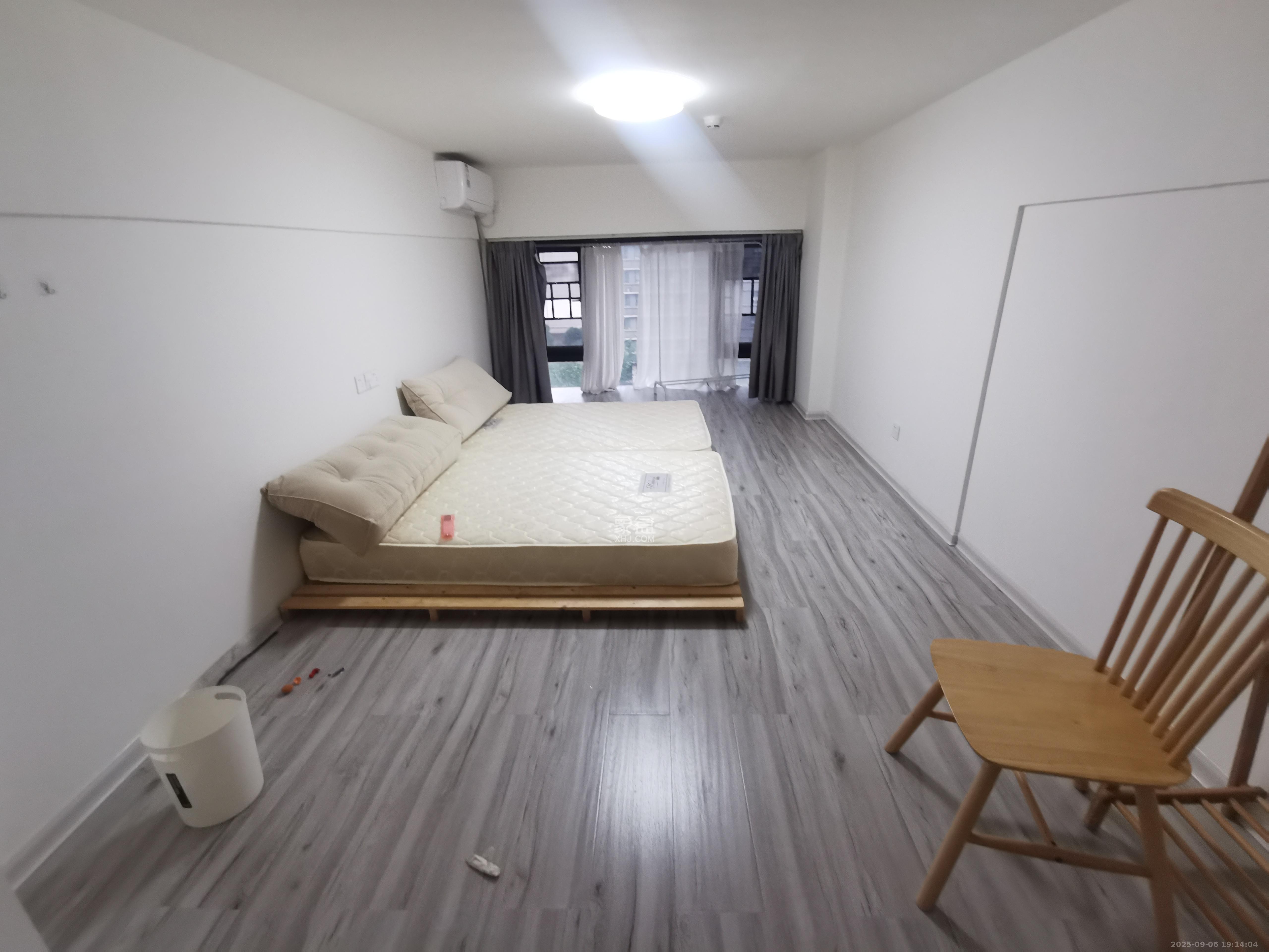 龙湖湘江星座(祺鑫星座公寓) 1室1厅1卫 1800.0元/月 龙湖湘江星座(祺鑫星座公寓) 1室1厅1卫 1800.0元/月室内图