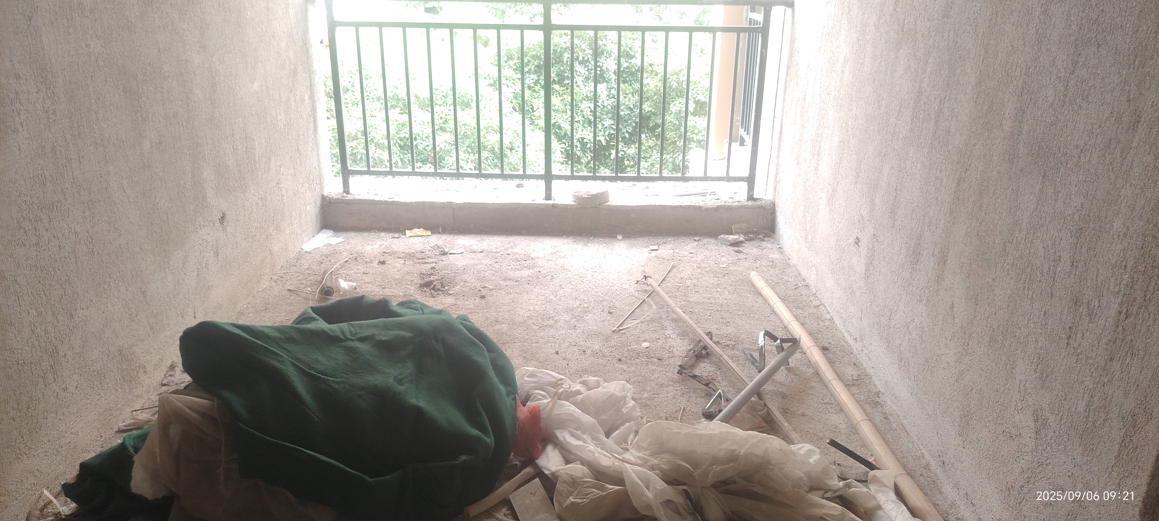 华剑首郡+五江珑悦 4室2厅2卫 68.8万 华剑首郡+五江珑悦 4室2厅2卫 68.8万客厅