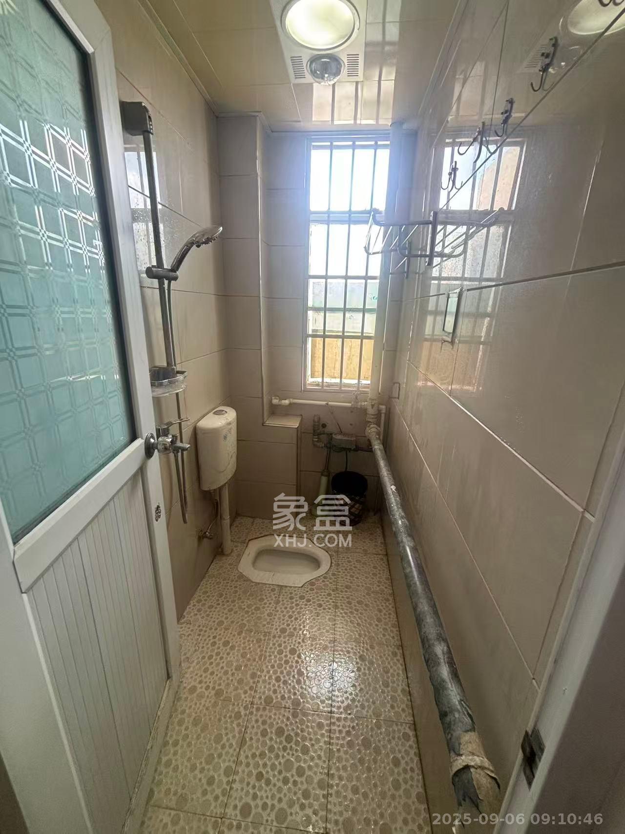 省政府五所  2室1厅1卫    2200.0元/月 省政府五所  2室1厅1卫    2200.0元/月室内图