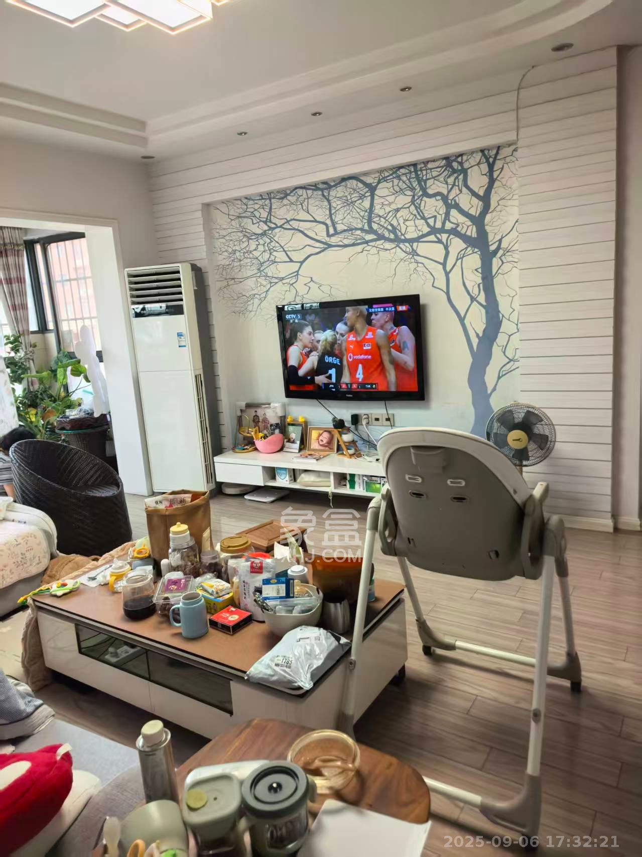 上海城小区 4室2厅2卫 2500.0元/月 上海城小区 4室2厅2卫 2500.0元/月室内图