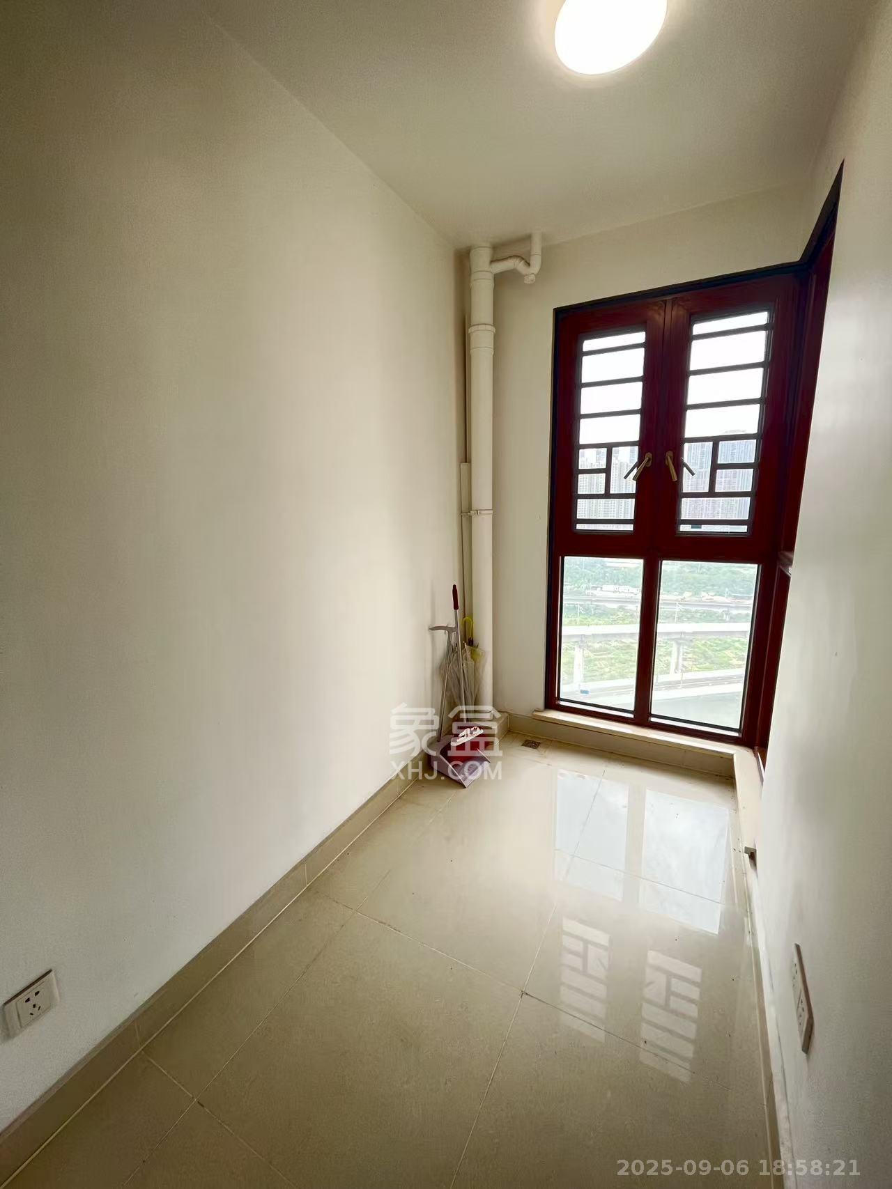 万科魅力之城观澜里 3室2厅2卫 3800.0元/月 万科魅力之城观澜里 3室2厅2卫 3800.0元/月室内图