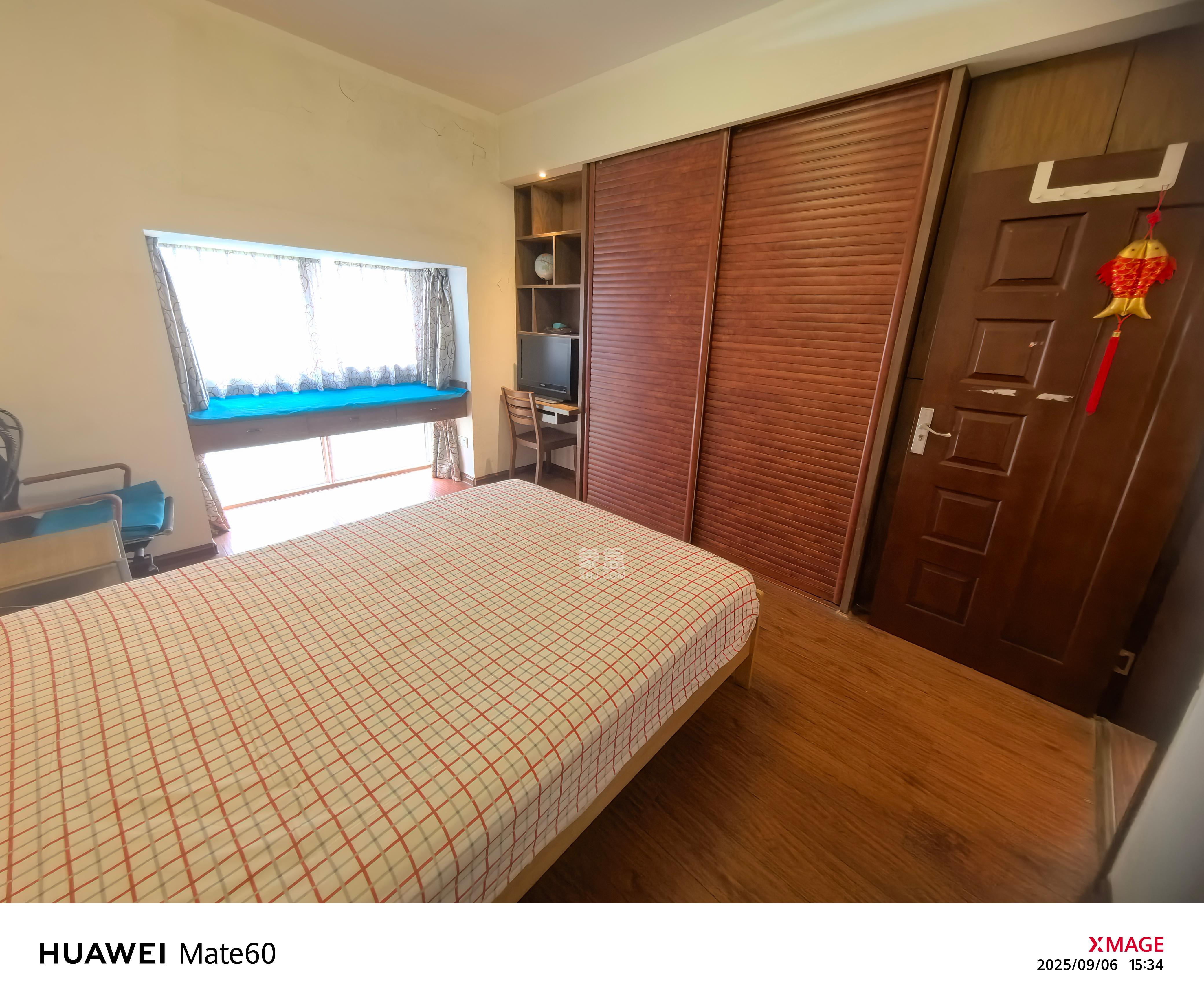 岳麓现代城  3室2厅2卫    3800.0元/月 岳麓现代城  3室2厅2卫    3800.0元/月室内图