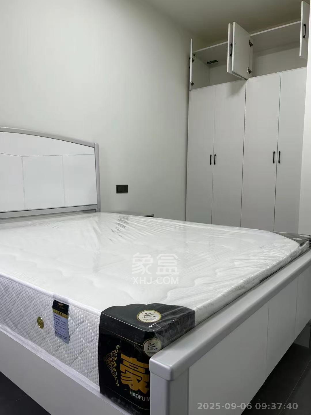 靳江小区  2室1厅1卫    1800.0元/月 靳江小区  2室1厅1卫    1800.0元/月室内图1