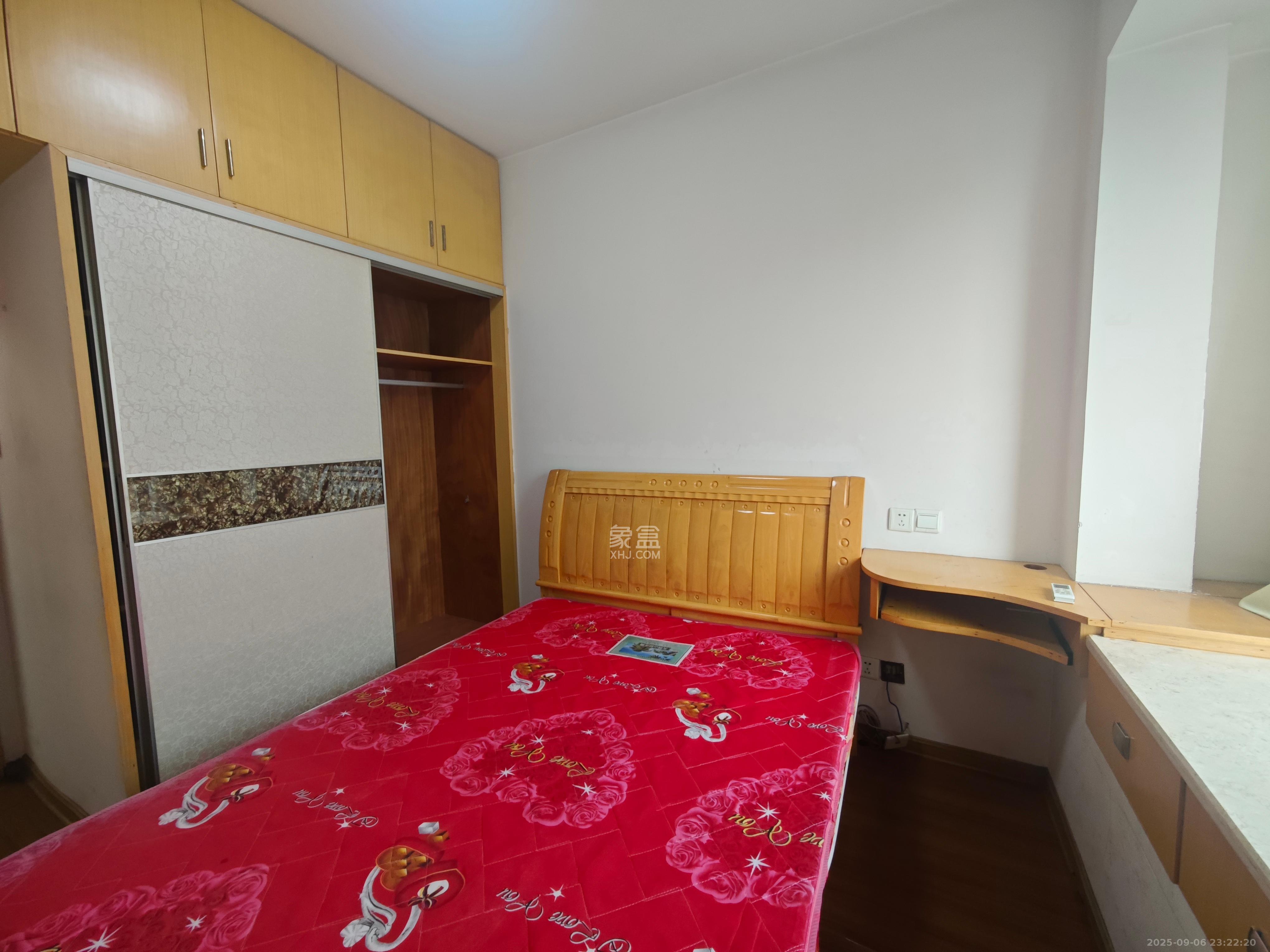 欧亚达国际广场 1室0厅1卫 1400.0元/月 欧亚达国际广场 1室0厅1卫 1400.0元/月室内图