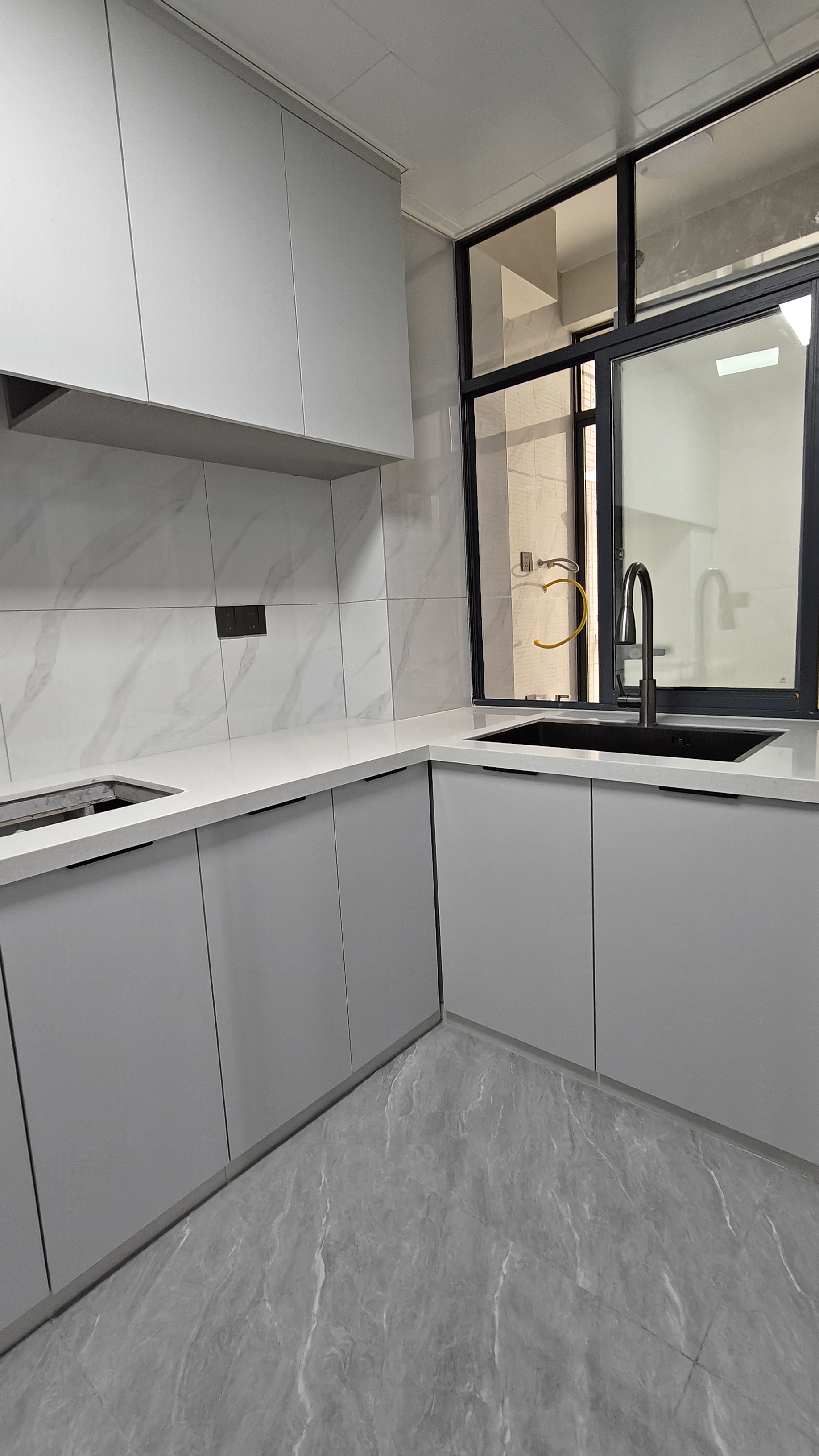 互助小区电梯房 2室1厅0卫 1700.0元/月 互助小区电梯房 2室1厅0卫 1700.0元/月室内图