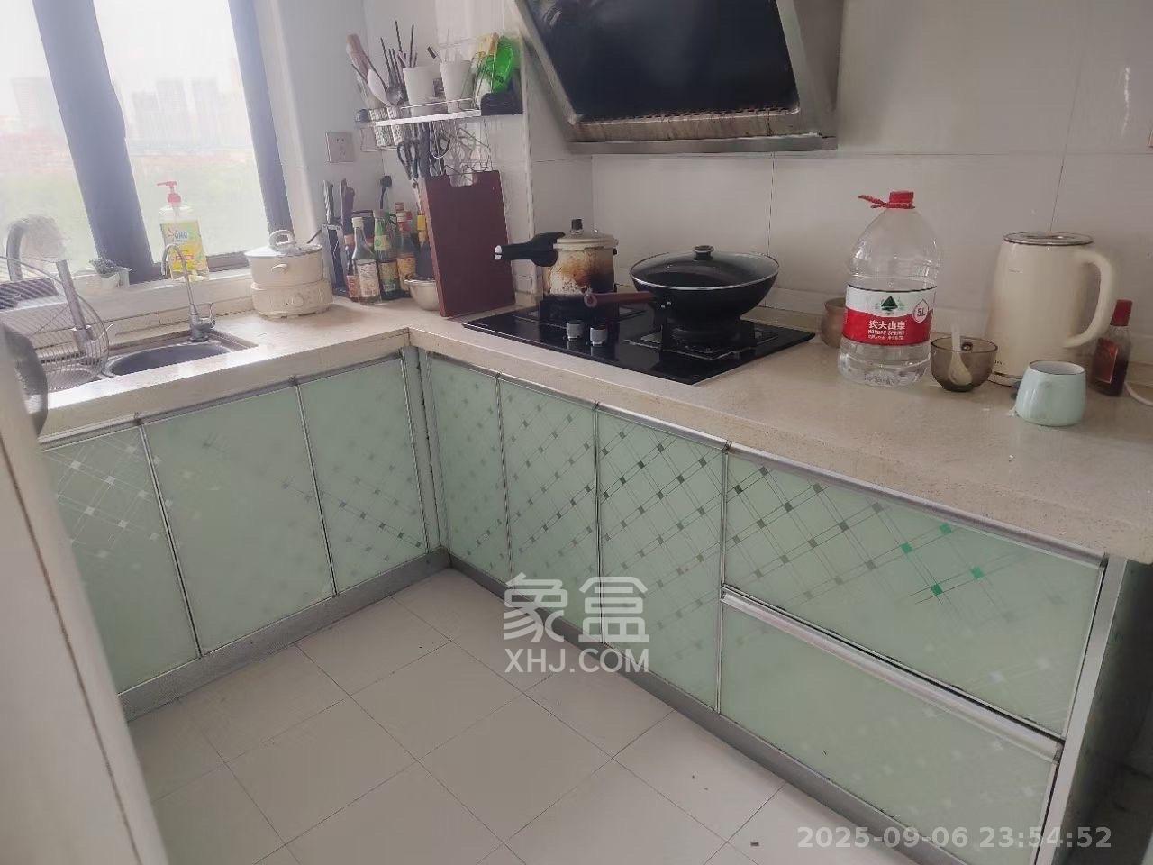 东上一品  1室0厅1卫    1580.0元/月室内图