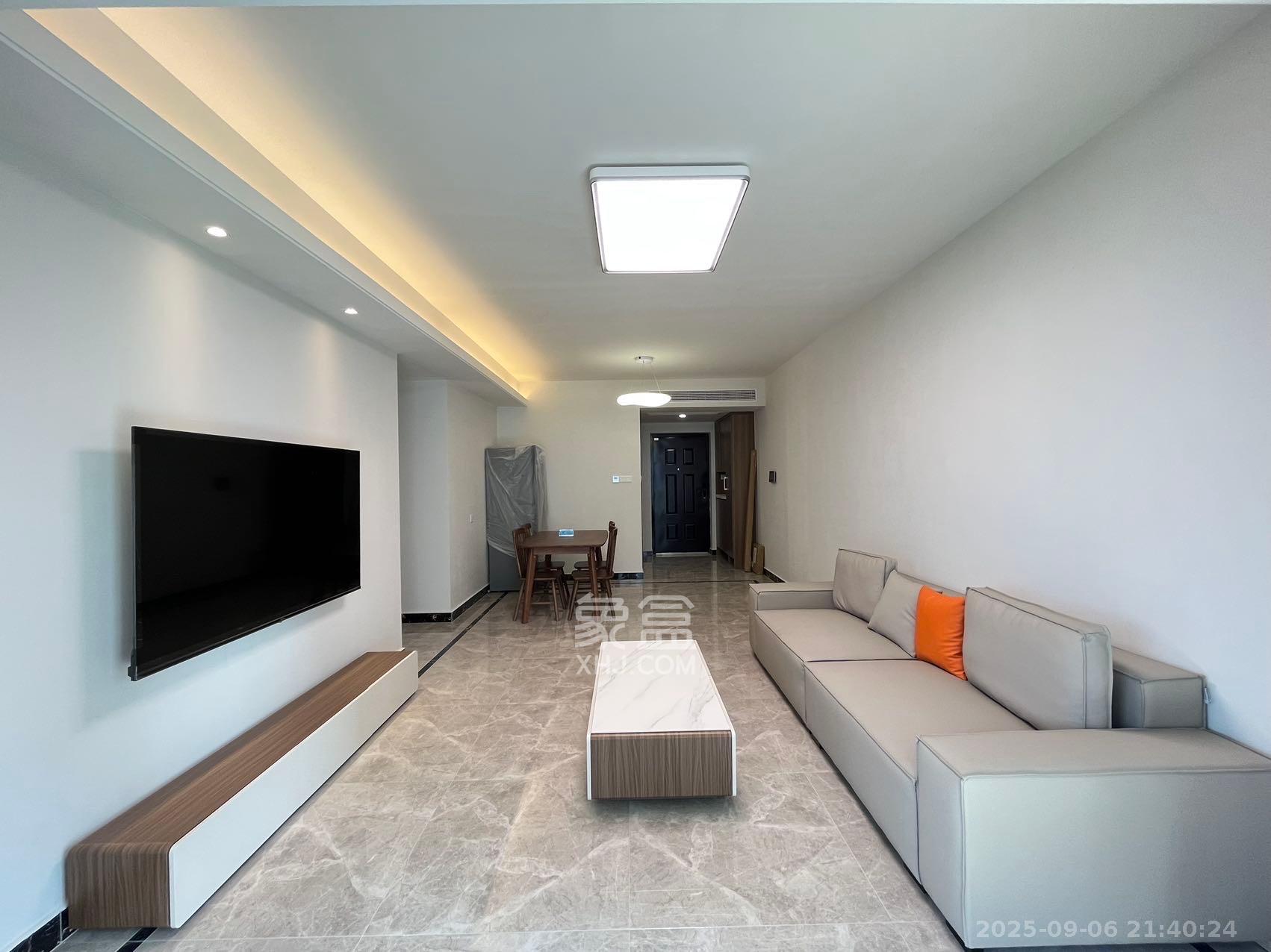 保利中环广场(保利中悦苑)  4室2厅2卫    4500.0元/月 保利中环广场(保利中悦苑)  4室2厅2卫    4500.0元/月室内图