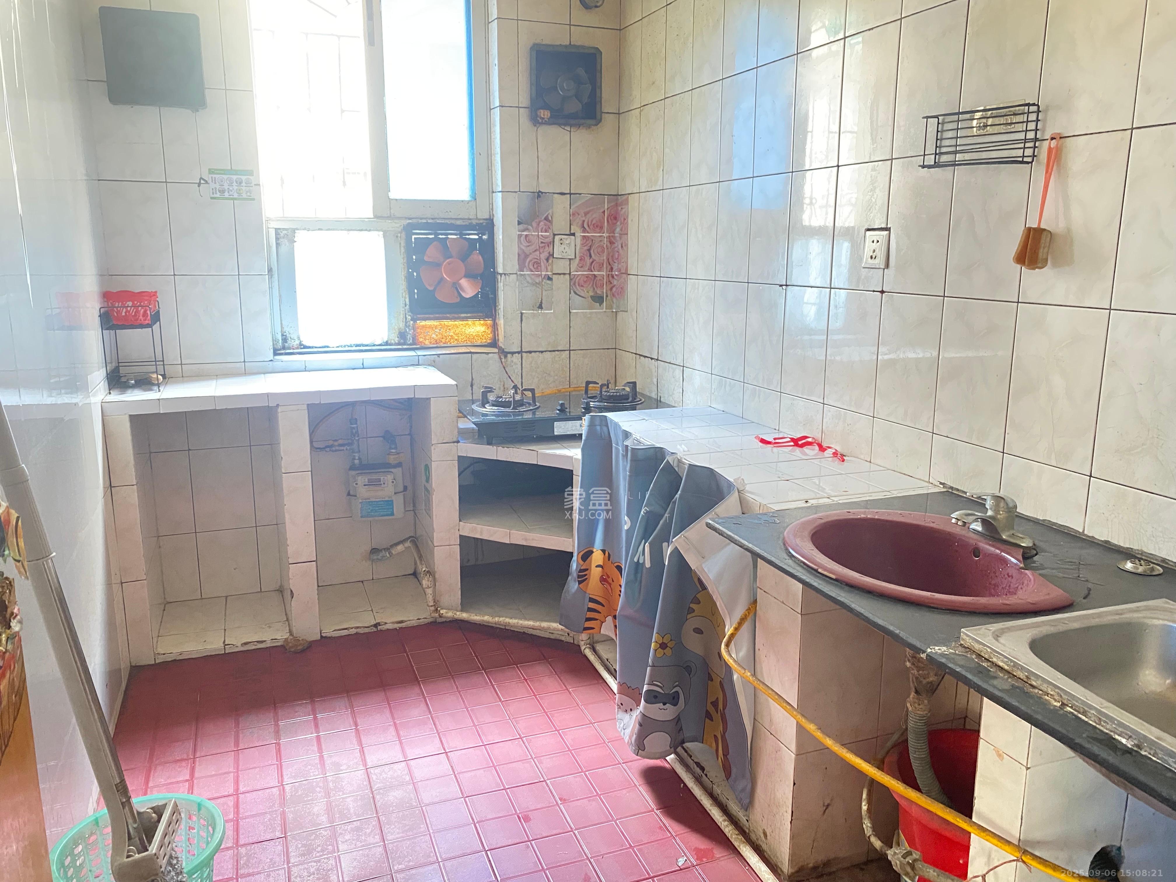 中建五局天心苑  2室1厅1卫    1400.0元/月室内图