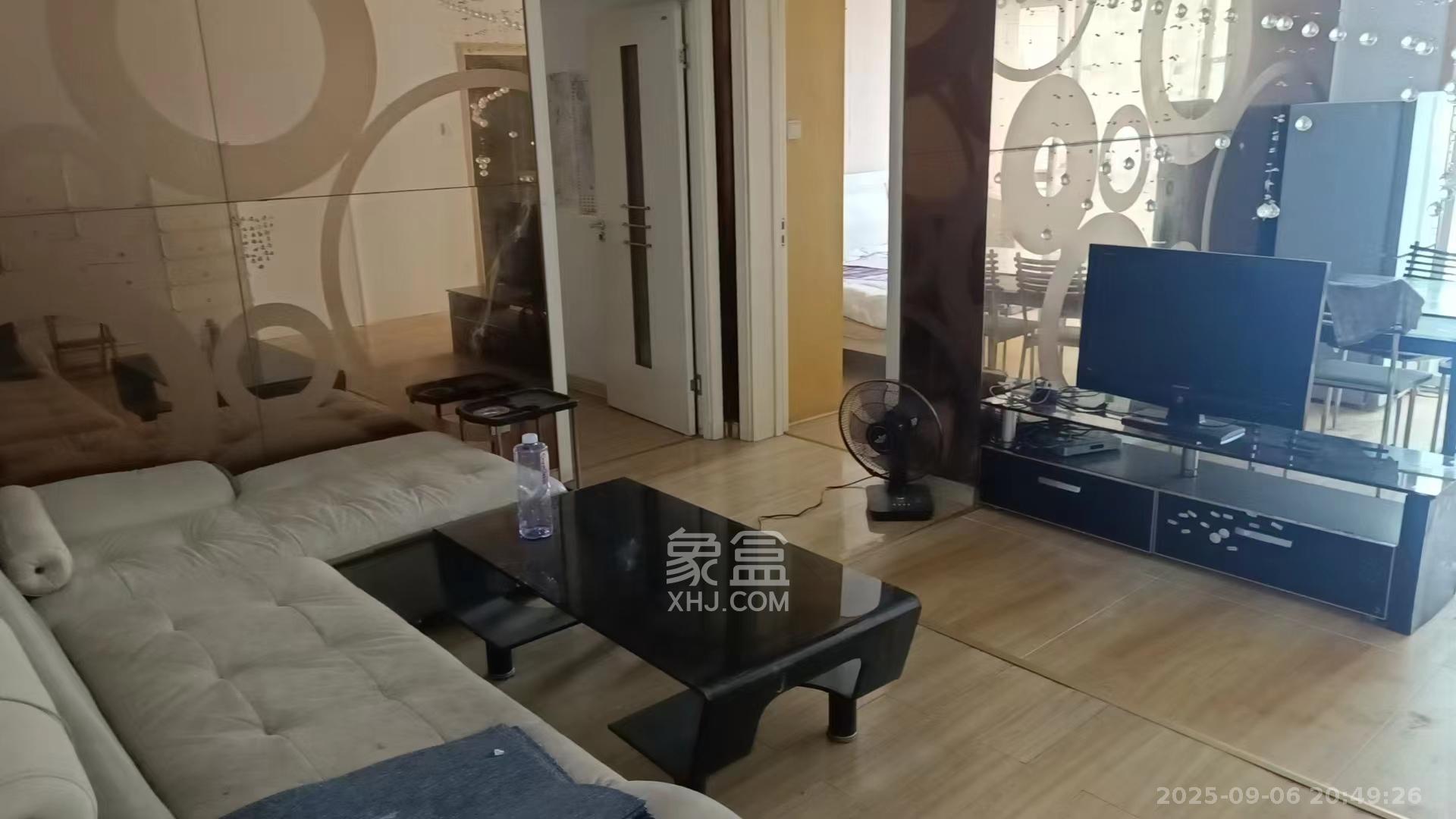 湘域中央 1室1厅1卫 2700.0元/月 湘域中央 1室1厅1卫 2700.0元/月室内图