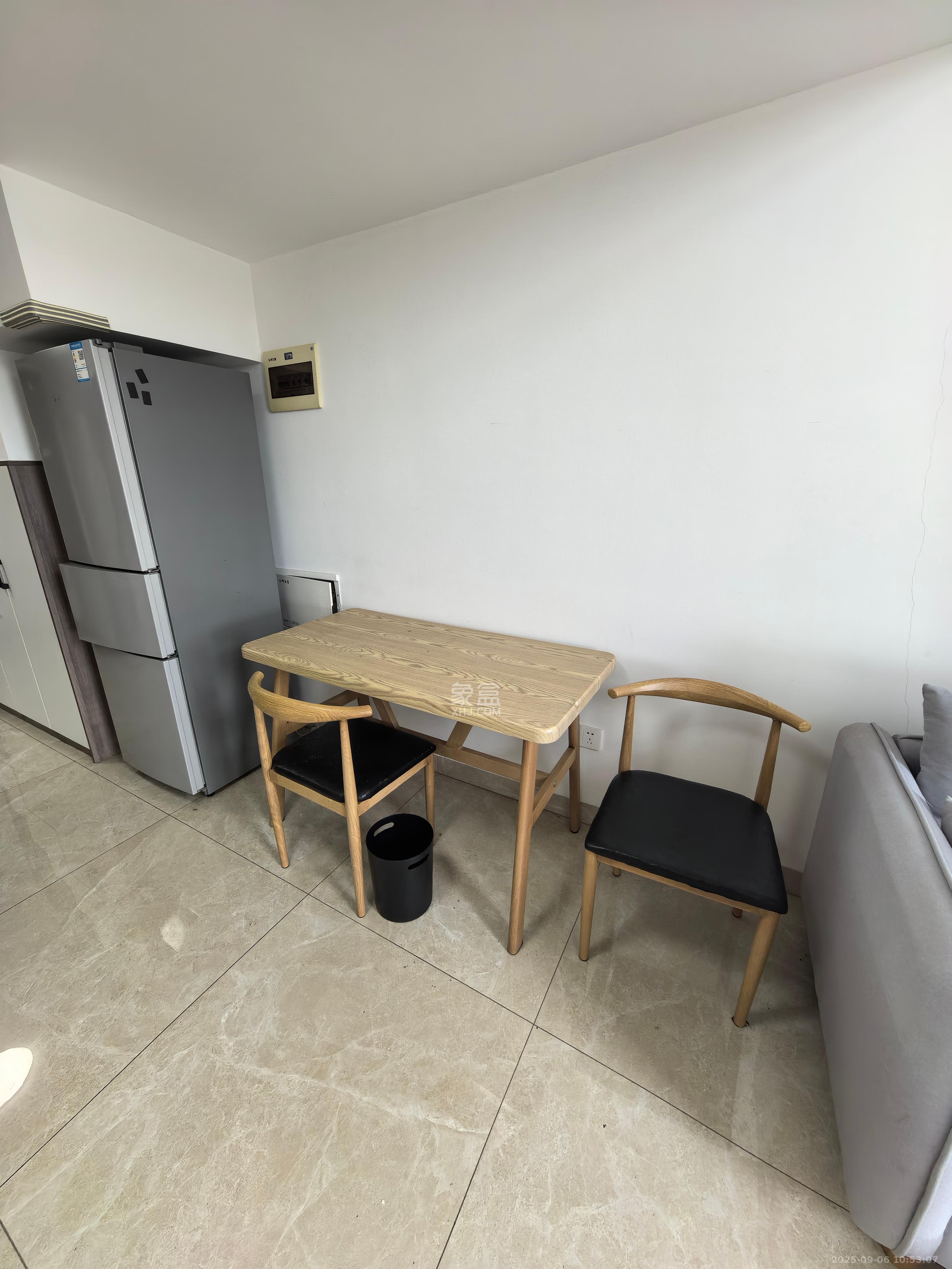 弘坤云寓 1室1厅1卫 2000.0元/月 弘坤云寓 1室1厅1卫 2000.0元/月室内图