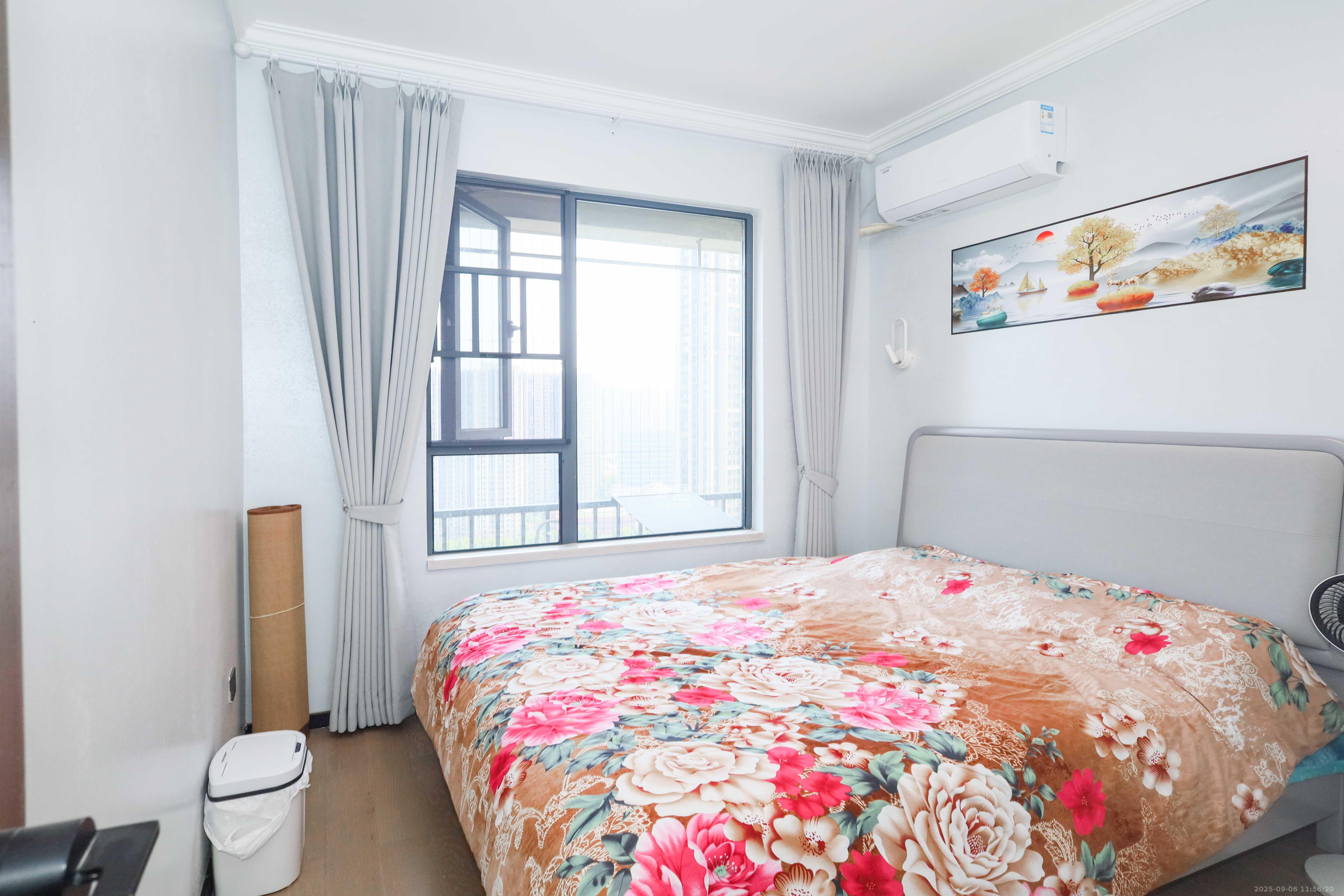 欣利梅溪左岸 4室2厅2卫 189.0万 欣利梅溪左岸 4室2厅2卫 189.0万卧室