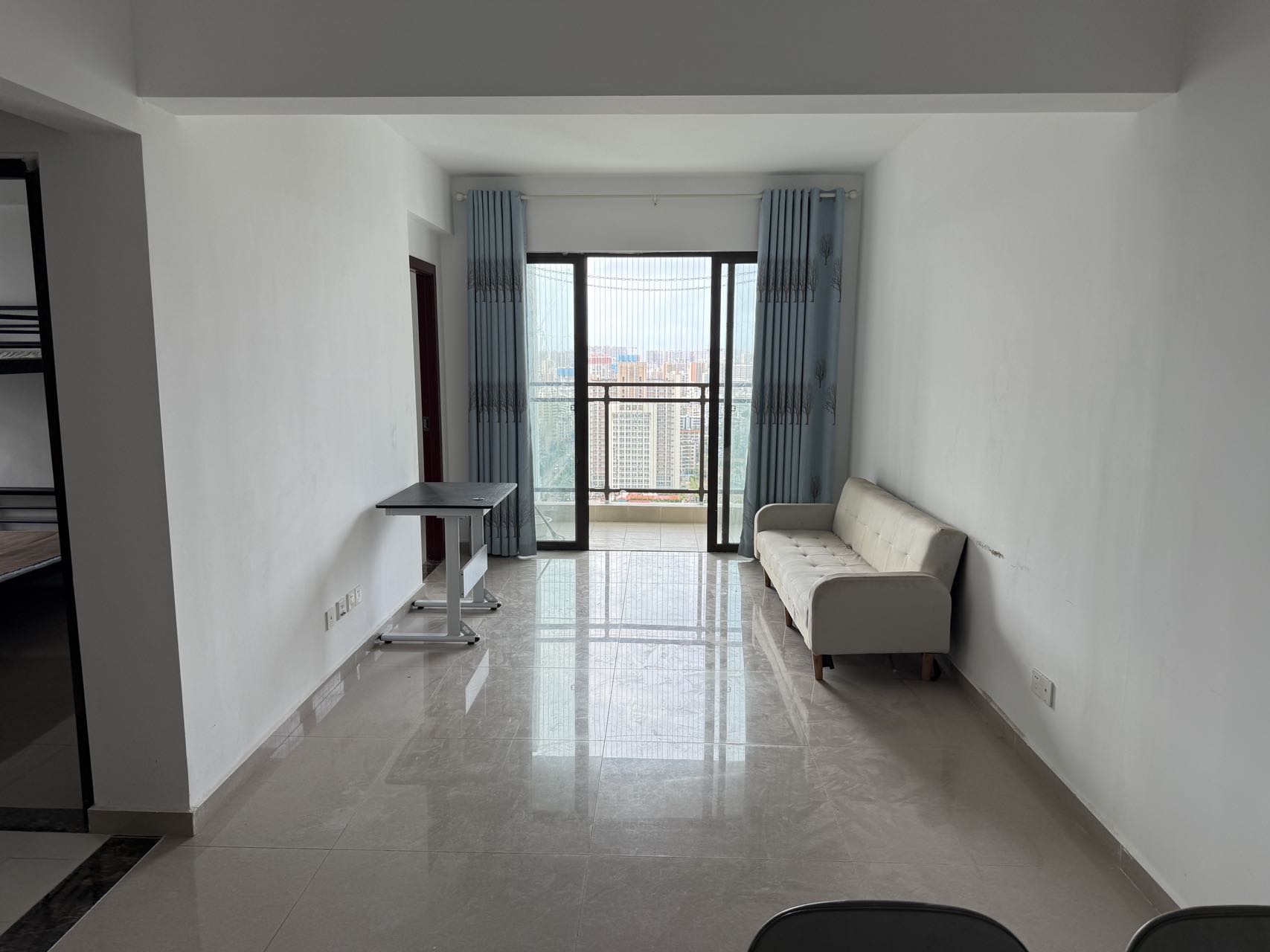 中交夏瑶雅苑 2室2厅1卫 2300.0元/月 中交夏瑶雅苑 2室2厅1卫 2300.0元/月室内图