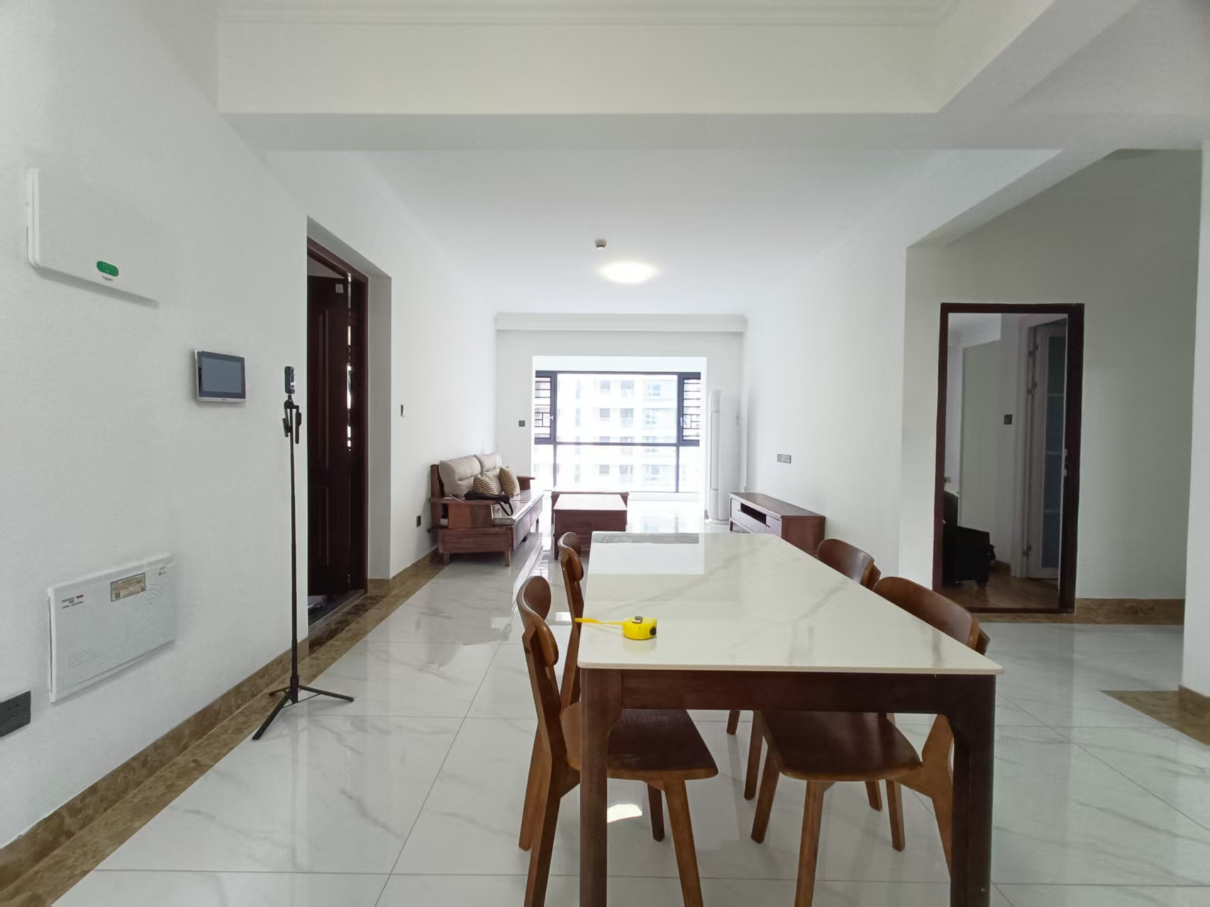 尚运上品 3室2厅2卫 5300.0元/月 尚运上品 3室2厅2卫 5300.0元/月室内图