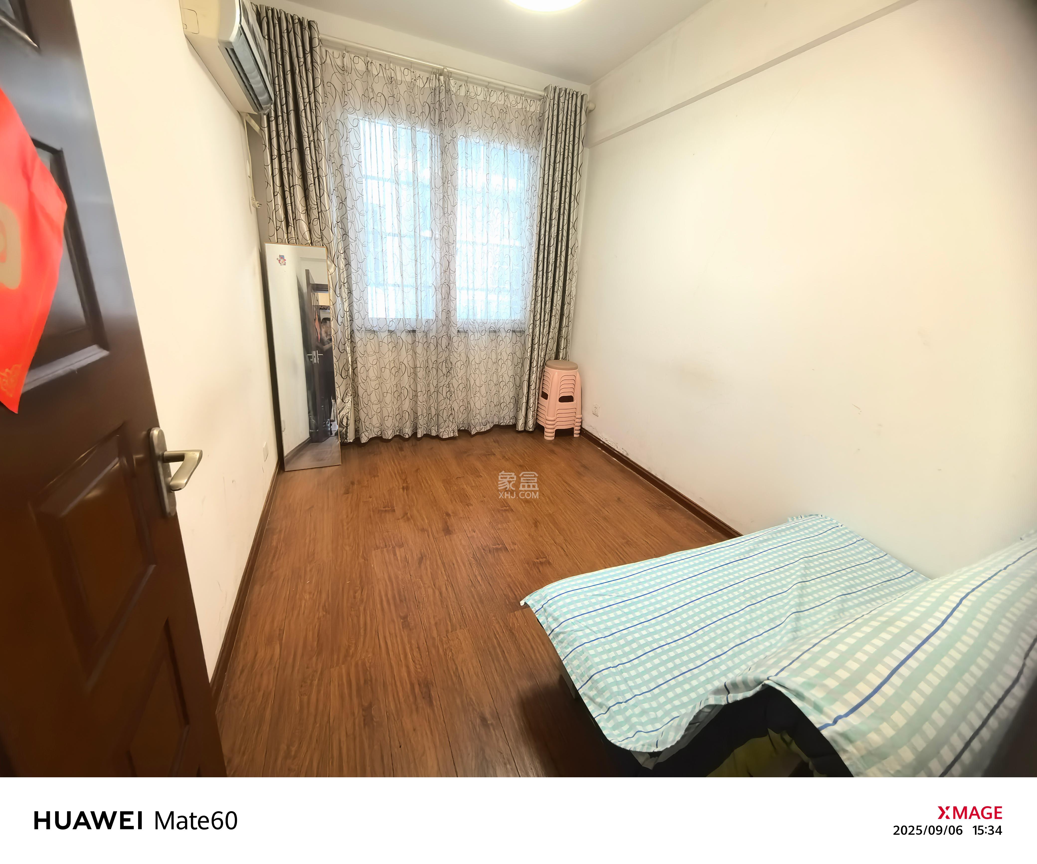 岳麓现代城  3室2厅2卫    3800.0元/月 岳麓现代城  3室2厅2卫    3800.0元/月室内图