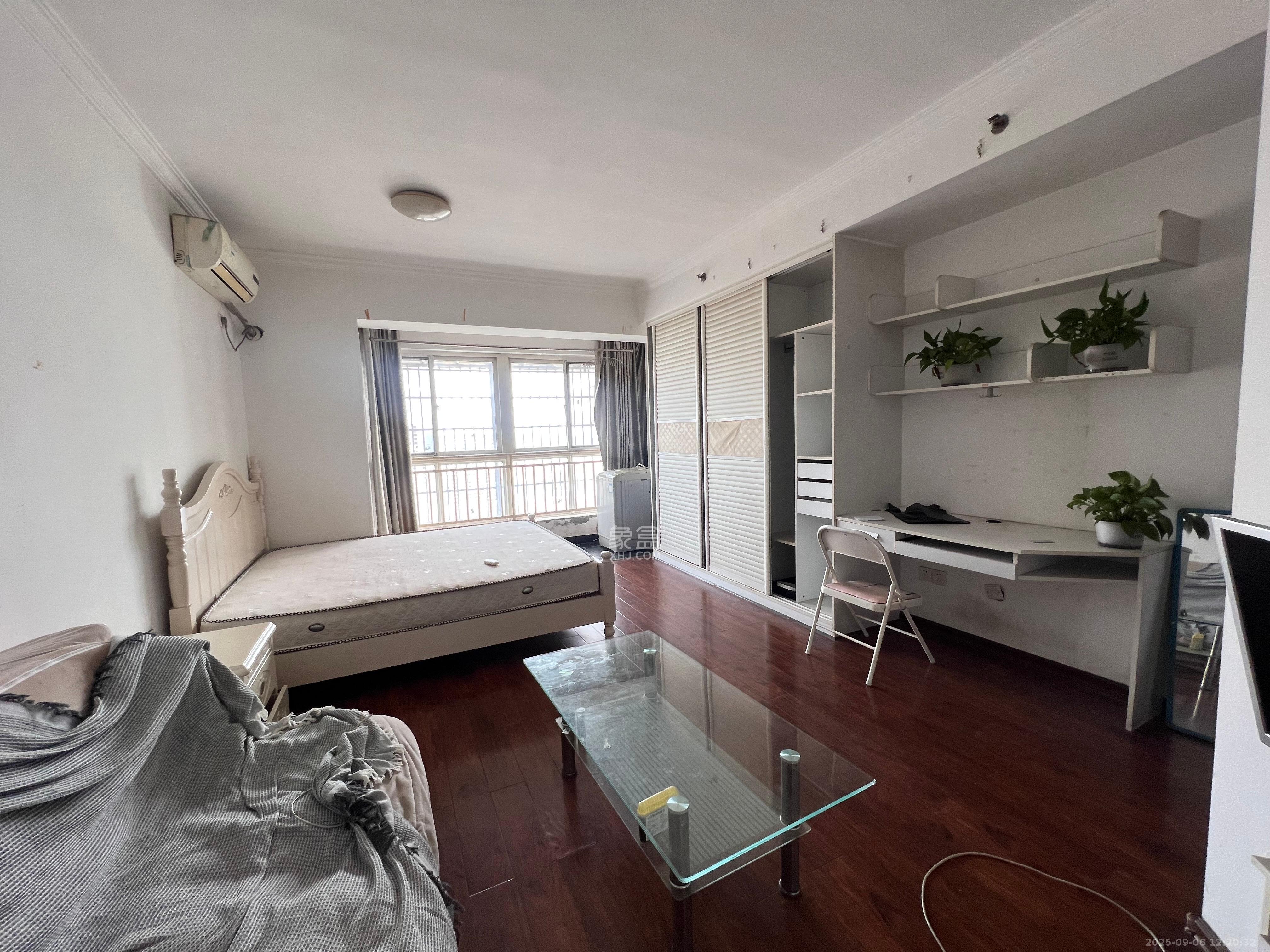 时代星城 1室1厅1卫 1000.0元/月 时代星城 1室1厅1卫 1000.0元/月室内图