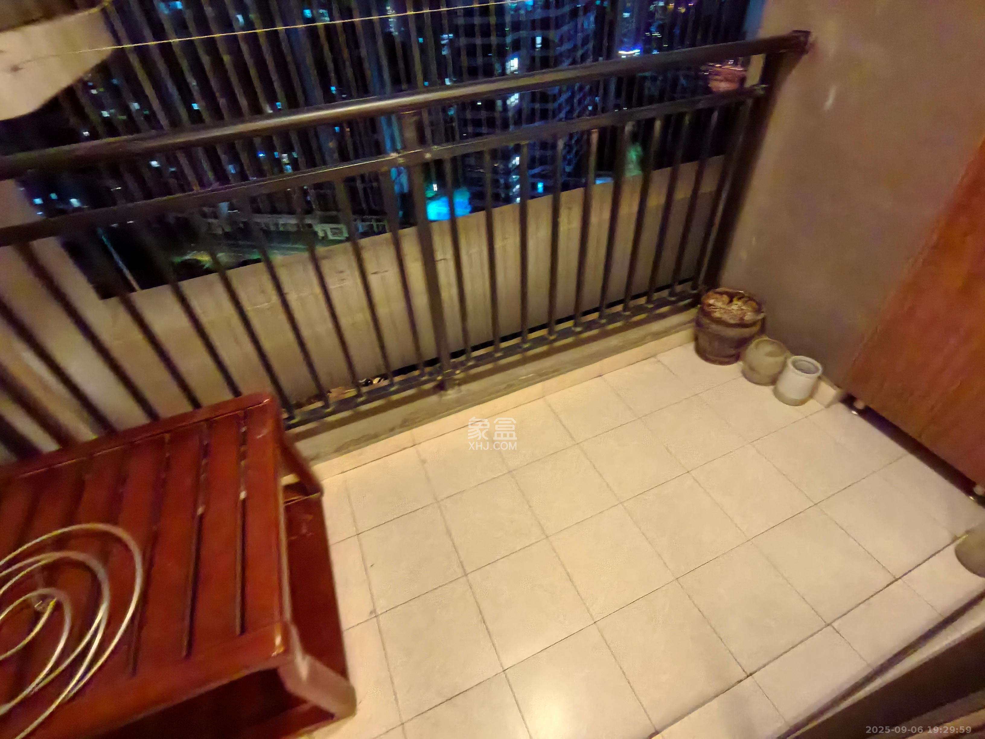 万科金域华府三四期 3室2厅1卫 2500.0元/月 万科金域华府三四期 3室2厅1卫 2500.0元/月室内图