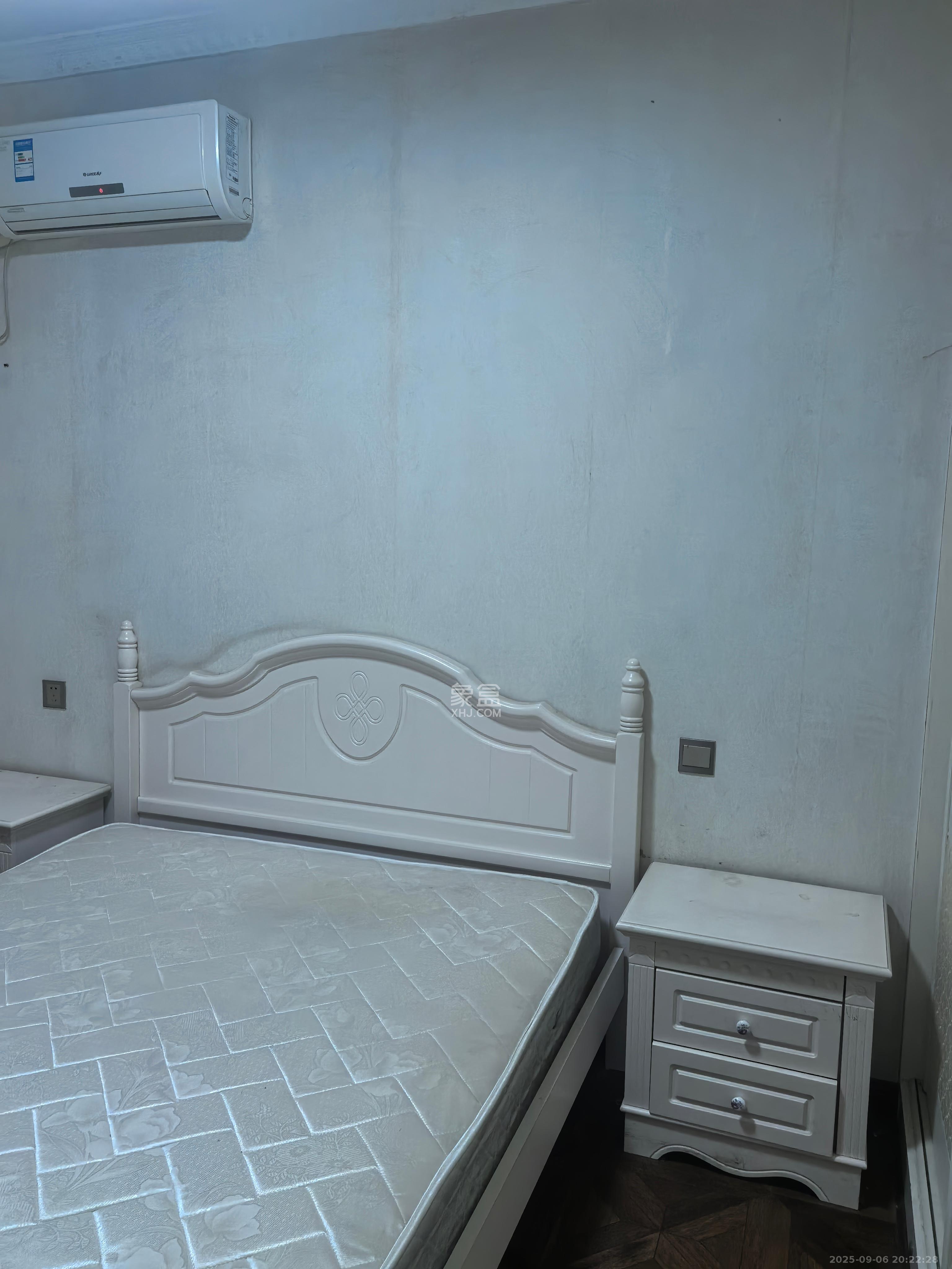 华润橡树湾 1室2厅2卫 3200.0元/月 华润橡树湾 1室2厅2卫 3200.0元/月室内图