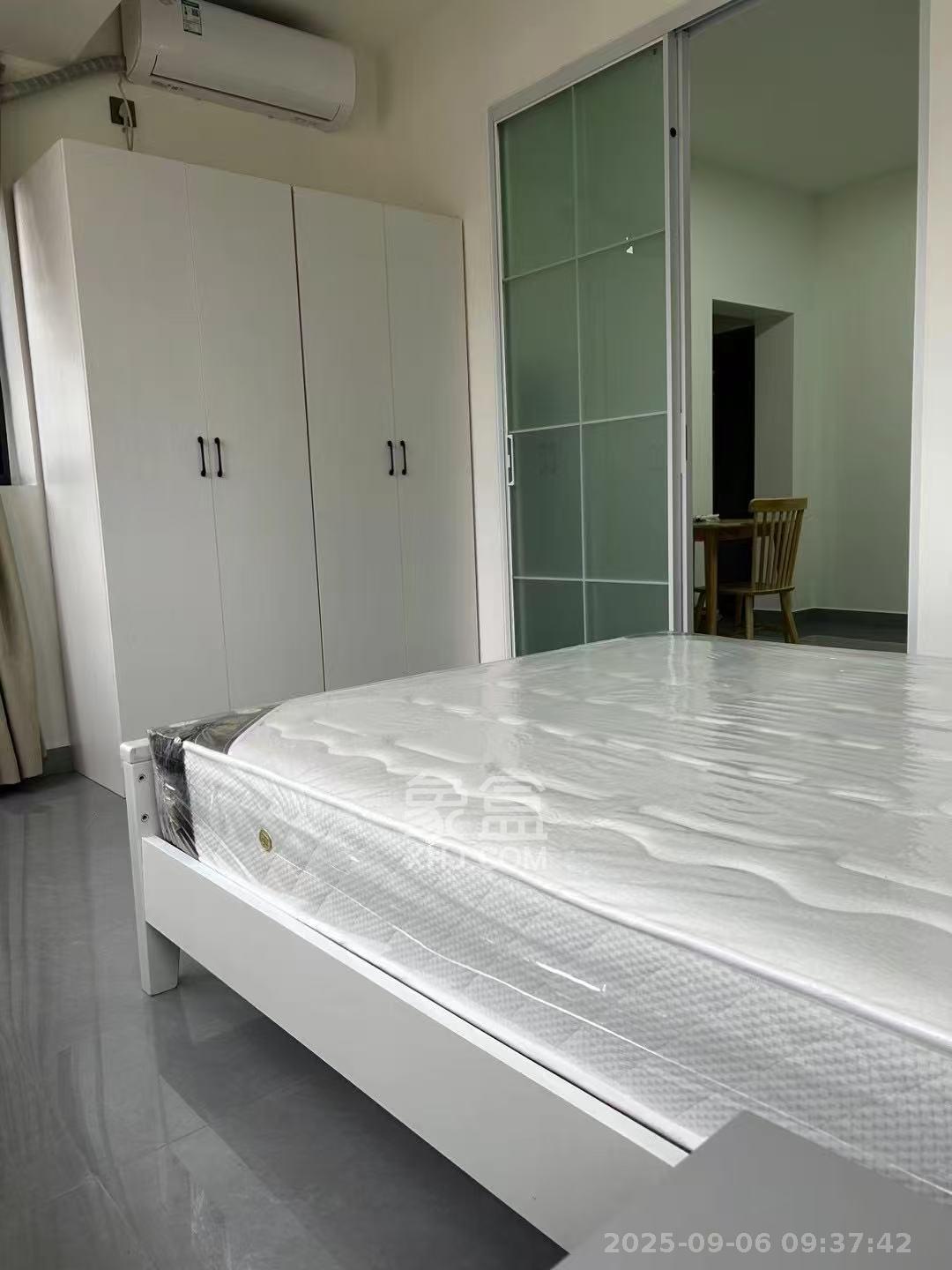 靳江小区  2室1厅1卫    1800.0元/月 靳江小区  2室1厅1卫    1800.0元/月室内图