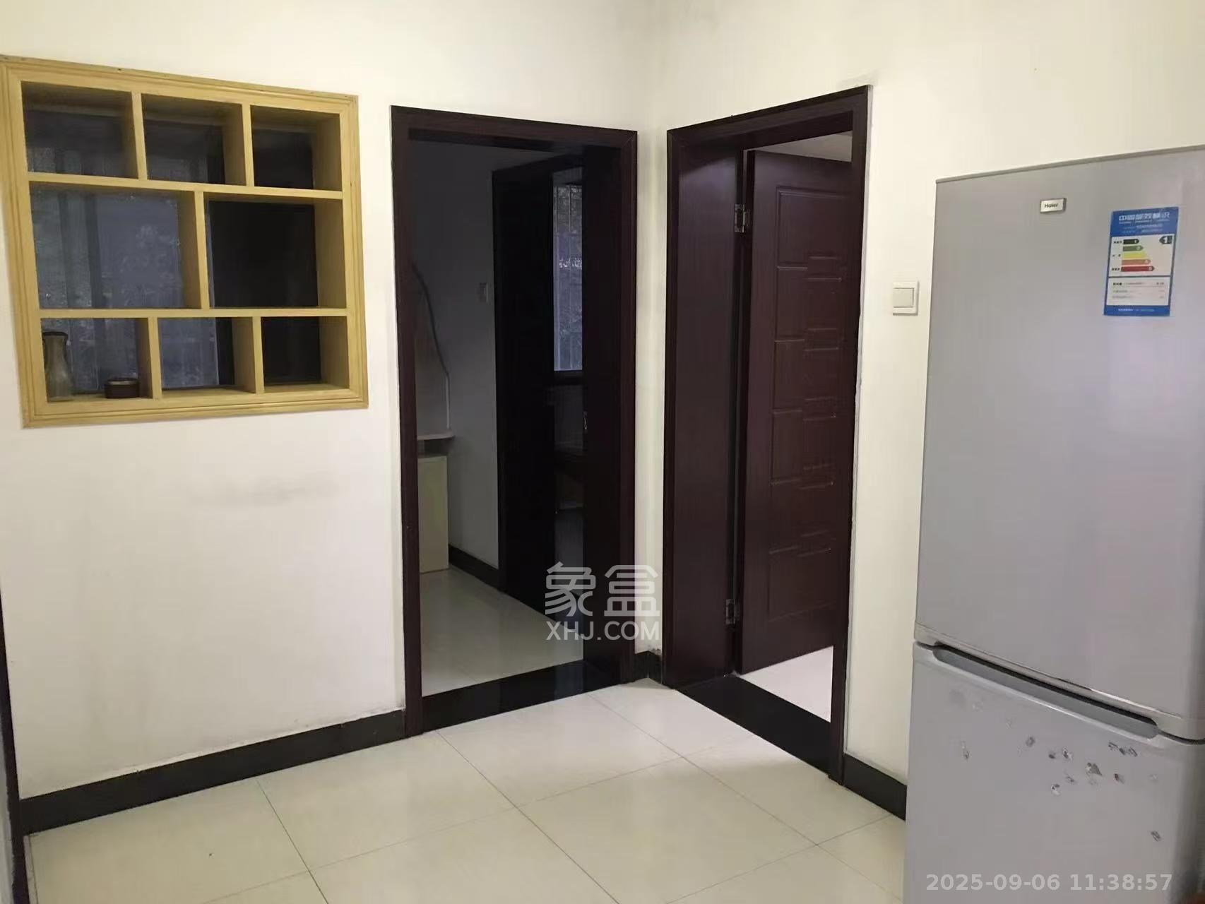 中铁十二局三公司小区 3室1厅1卫 1600.0元/月 中铁十二局三公司小区 3室1厅1卫 1600.0元/月室内图