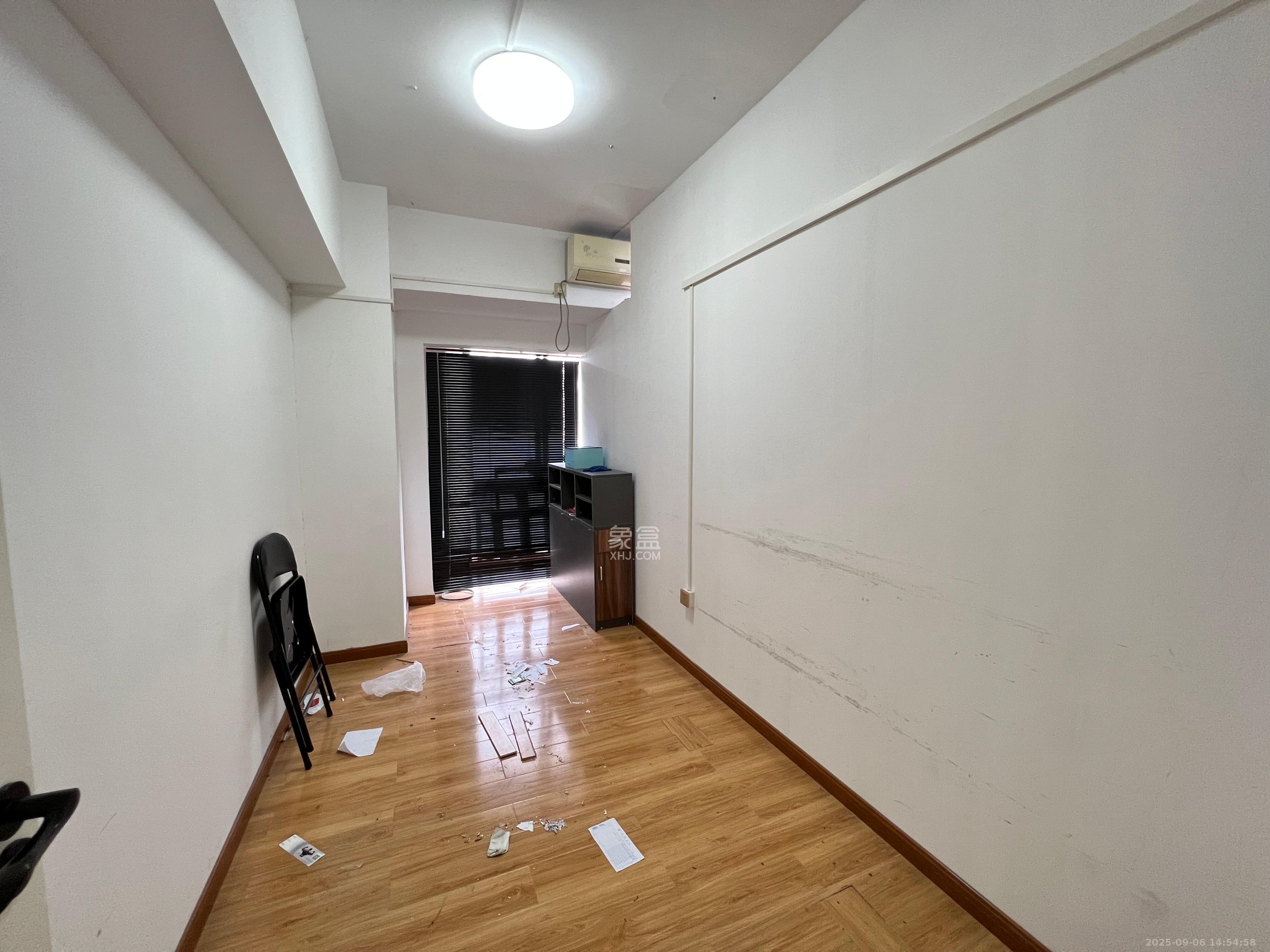 西子一间  6室2厅1卫    6000.0元/月室内图