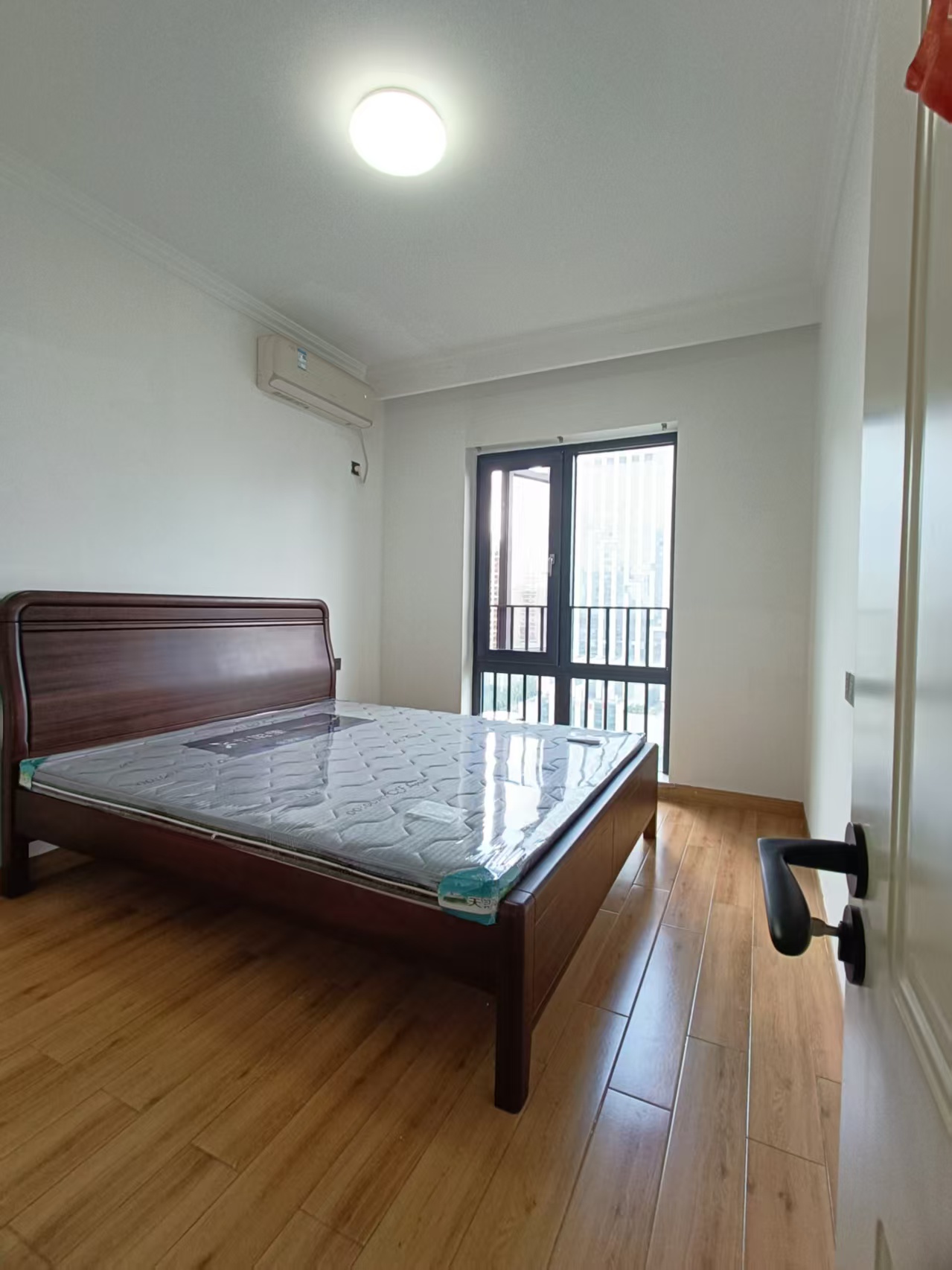 尚运上品 3室2厅2卫 5300.0元/月 尚运上品 3室2厅2卫 5300.0元/月室内图