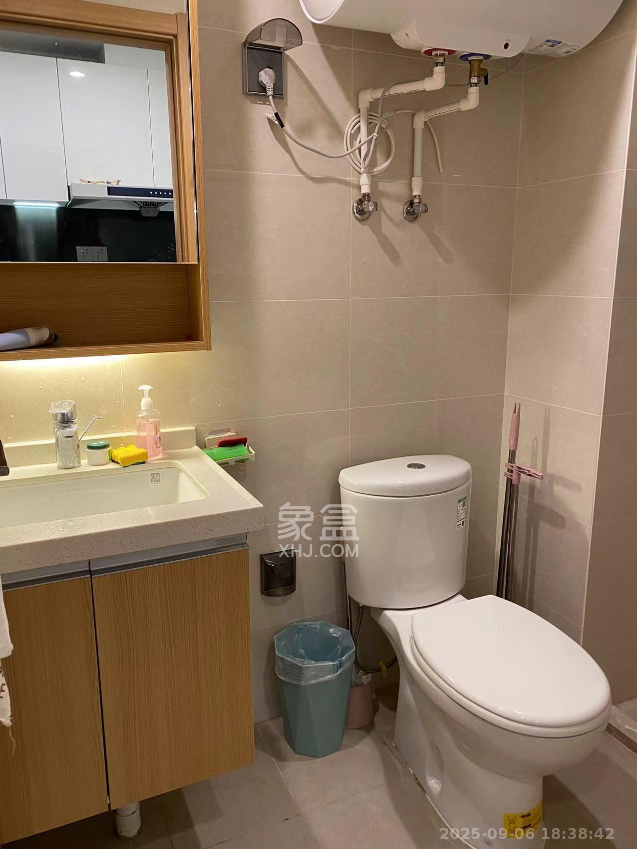 壹号公馆 1室1厅1卫 2200.0元/月 壹号公馆 1室1厅1卫 2200.0元/月室内图