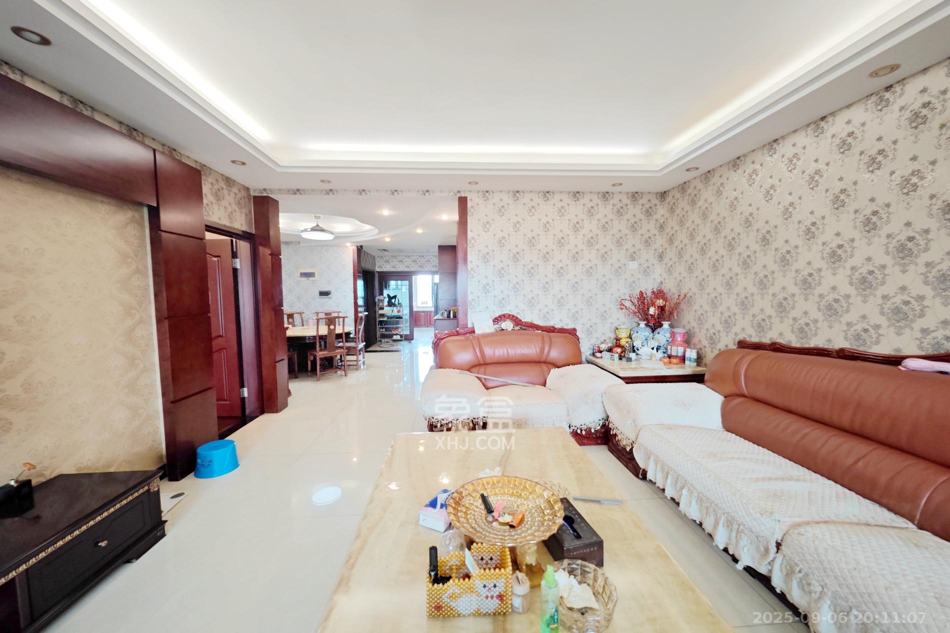 锦绣世纪  3室2厅2卫    159.8万 锦绣世纪  3室2厅2卫    159.8万