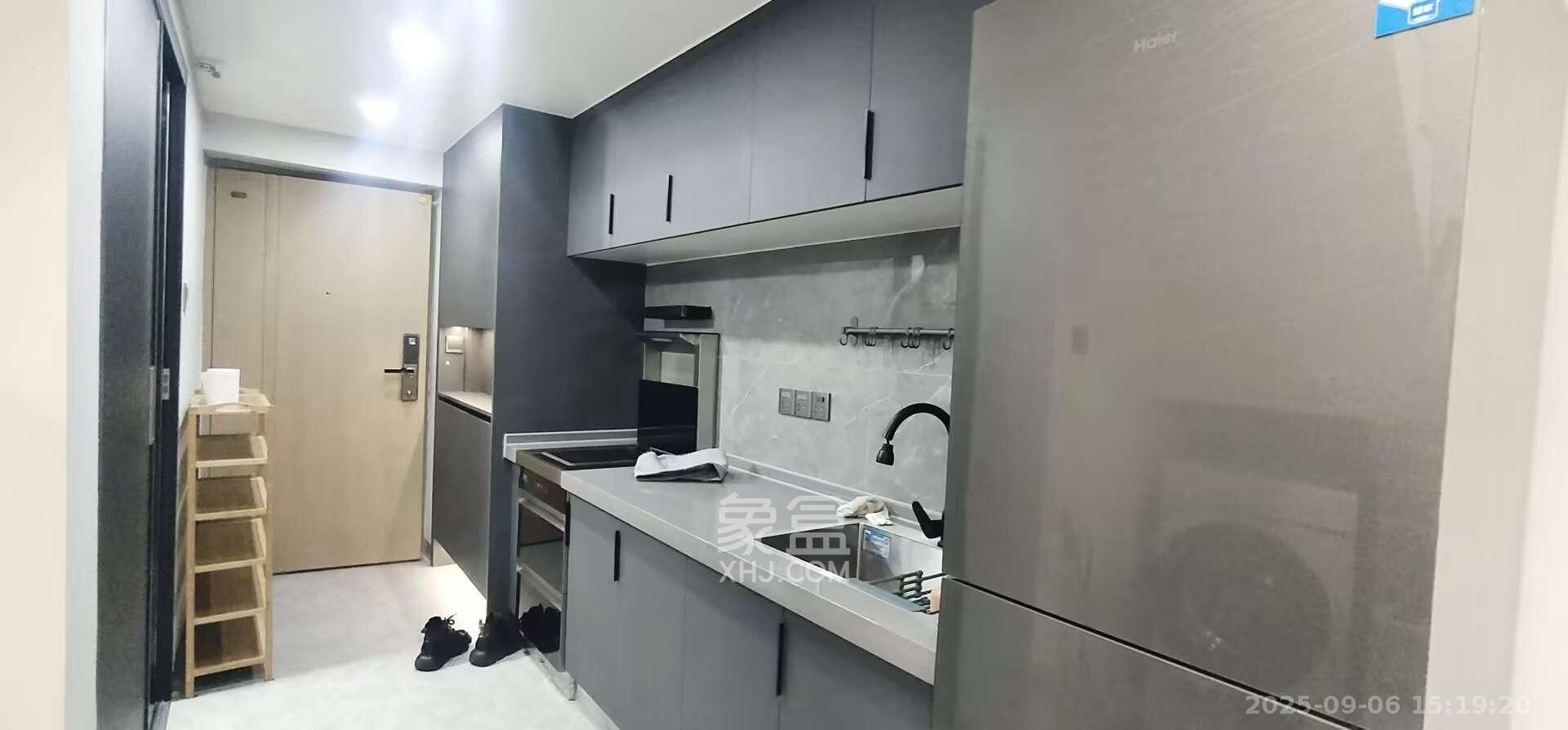 卓越江岸 1室1厅1卫 2500.0元/月 卓越江岸 1室1厅1卫 2500.0元/月室内图