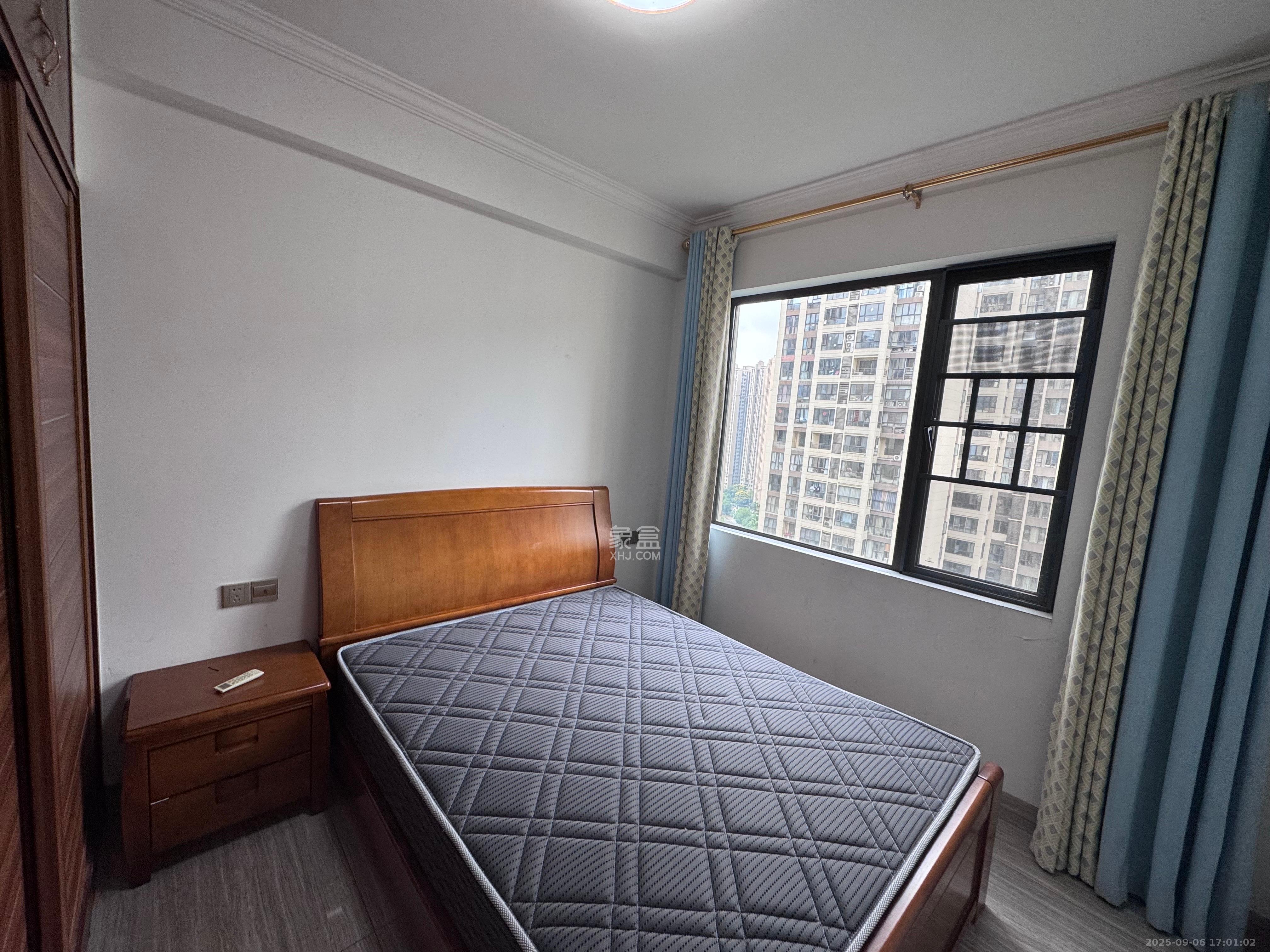 和泓梅溪四季  4室2厅2卫    3400.0元/月室内图