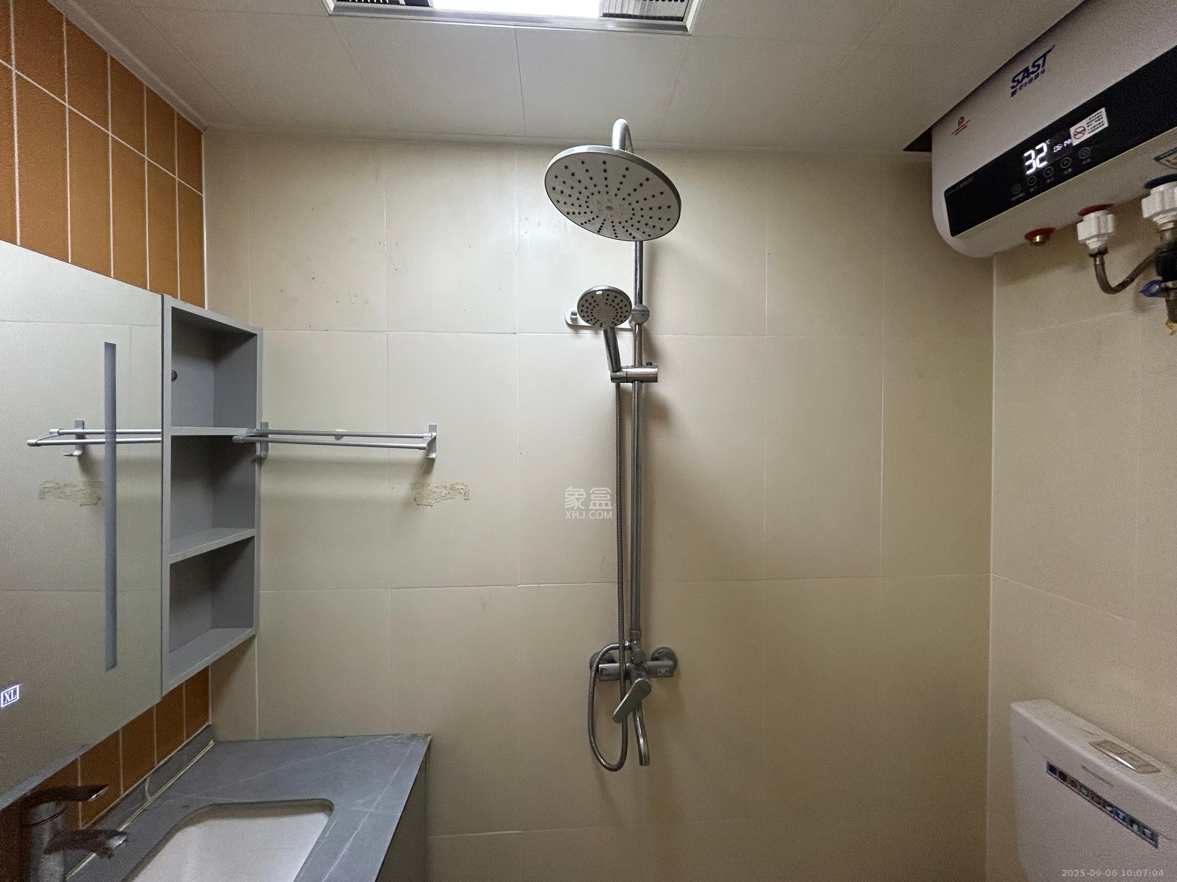 保利香槟国际  1室0厅0卫   1200.00元/月室内图