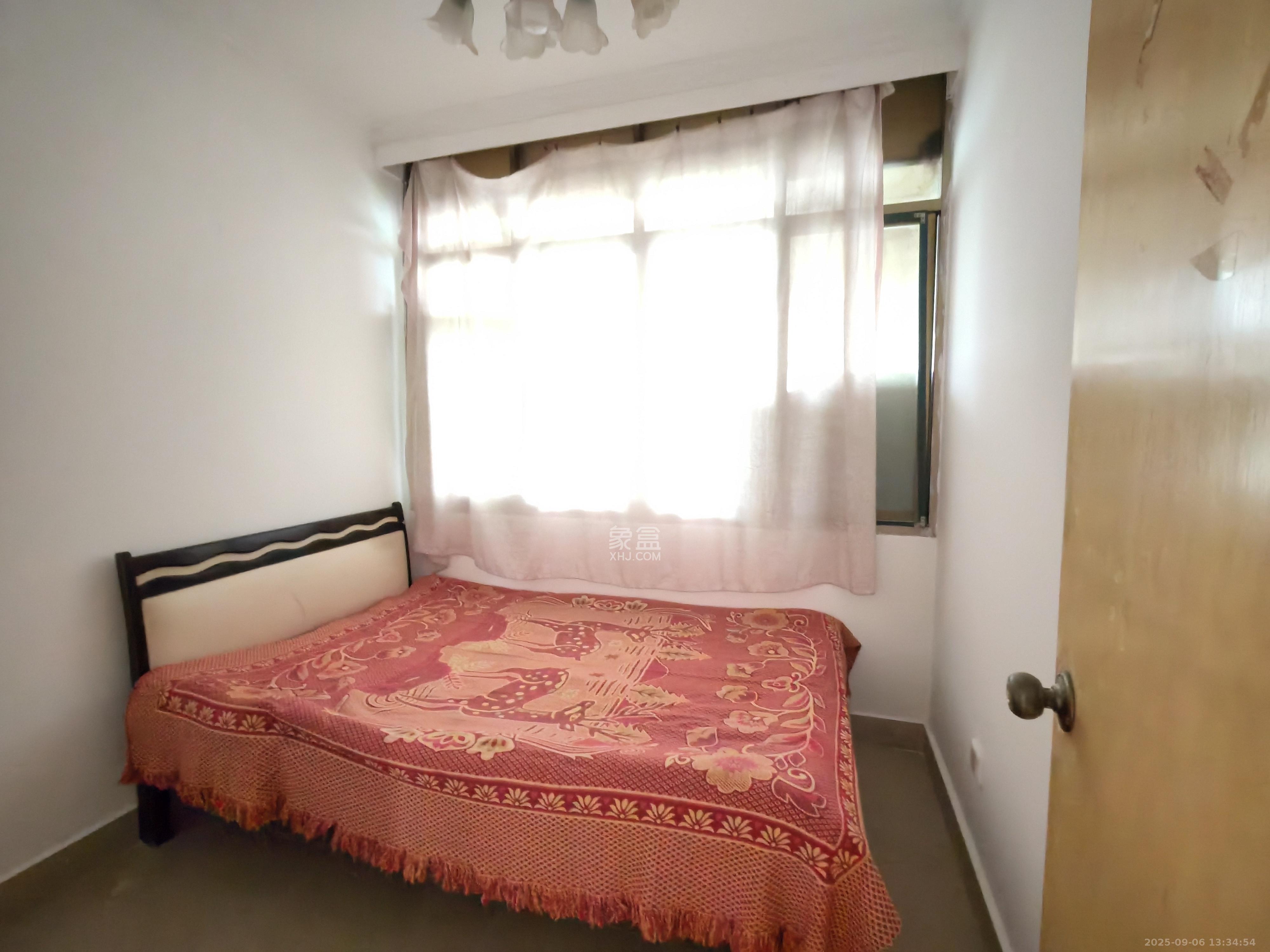 市直属机关宿舍 3室2厅1卫 1500.0元/月 市直属机关宿舍 3室2厅1卫 1500.0元/月室内图