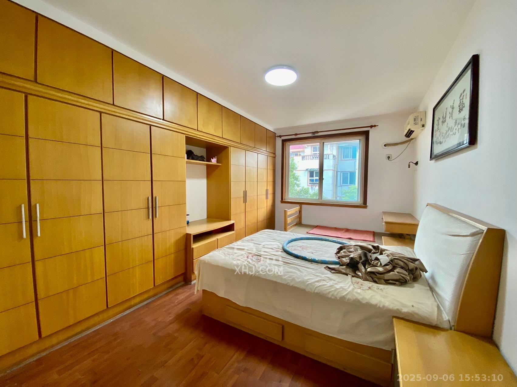 德政园  4室2厅2卫    2200.0元/月室内图