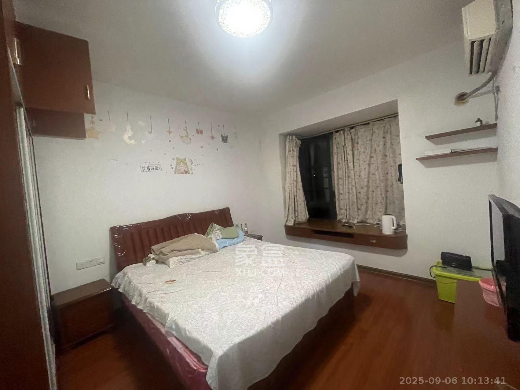 高升金典 1室1厅1卫 1550.0元/月 高升金典 1室1厅1卫 1550.0元/月室内图