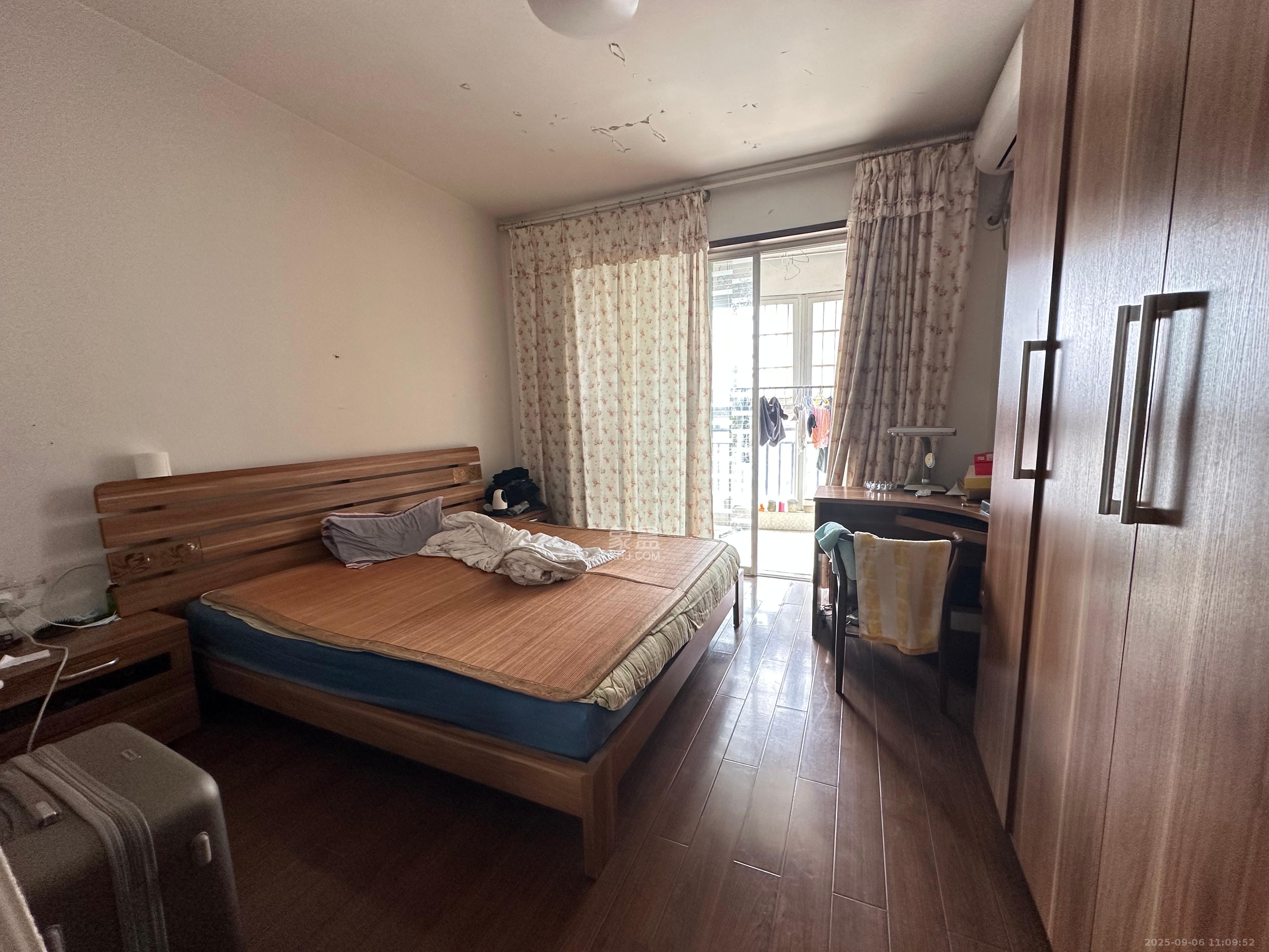 四方嘉苑 4室2厅2卫 2800.0元/月 四方嘉苑 4室2厅2卫 2800.0元/月室内图