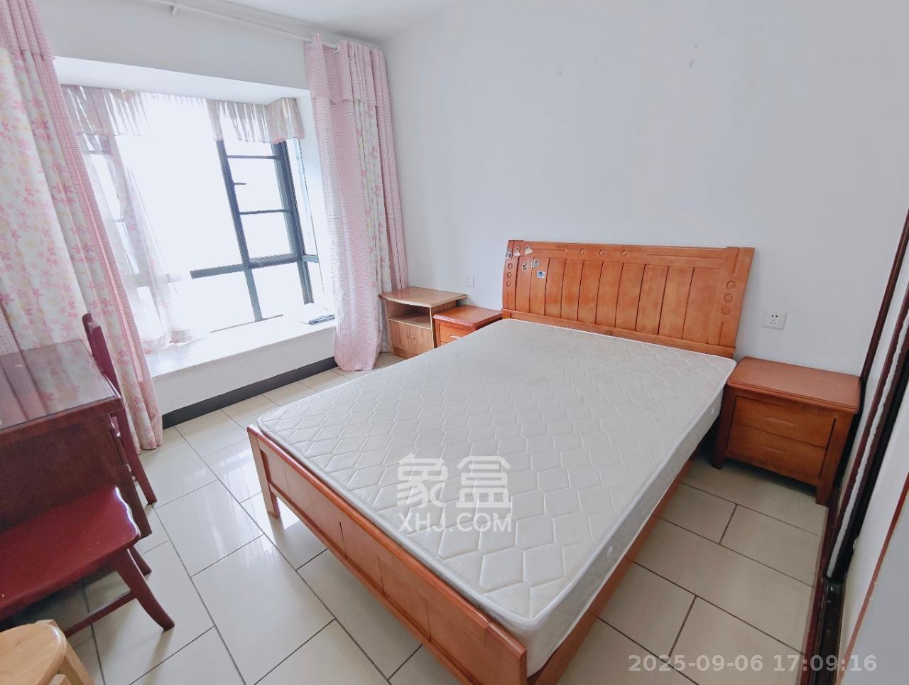 西子花苑  3室2厅2卫    116.8万卧室