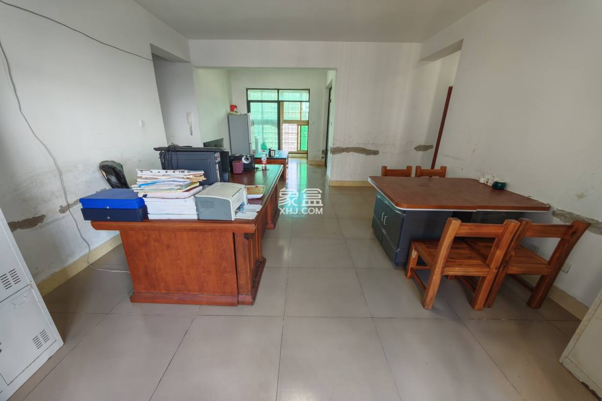 红城湖延长线(别名:滨江华庭) 3室2厅2卫 1900.0元/月 红城湖延长线(别名:滨江华庭) 3室2厅2卫 1900.0元/月室内图