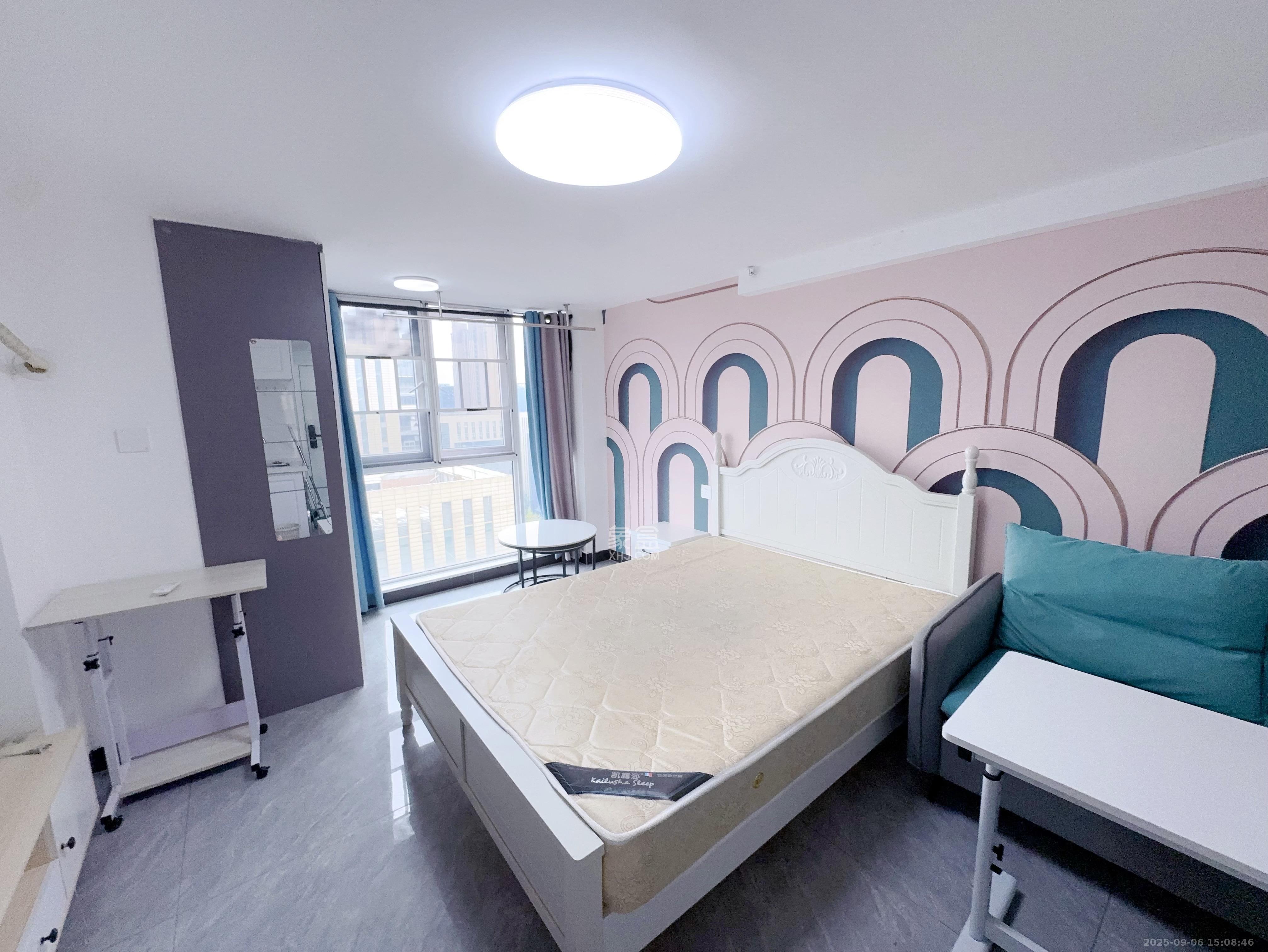 金地中交麓谷香颂(金地中交雅苑) 1室1厅1卫 1300.0元/月 金地中交麓谷香颂(金地中交雅苑) 1室1厅1卫 1300.0元/月室内图