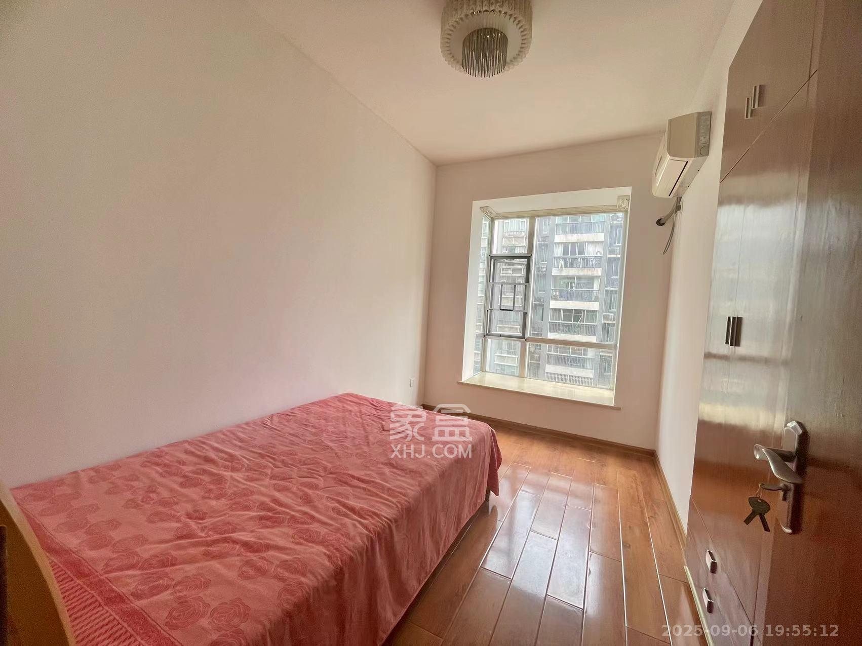 长房东郡  3室2厅1卫    3500.0元/月 长房东郡  3室2厅1卫    3500.0元/月室内图