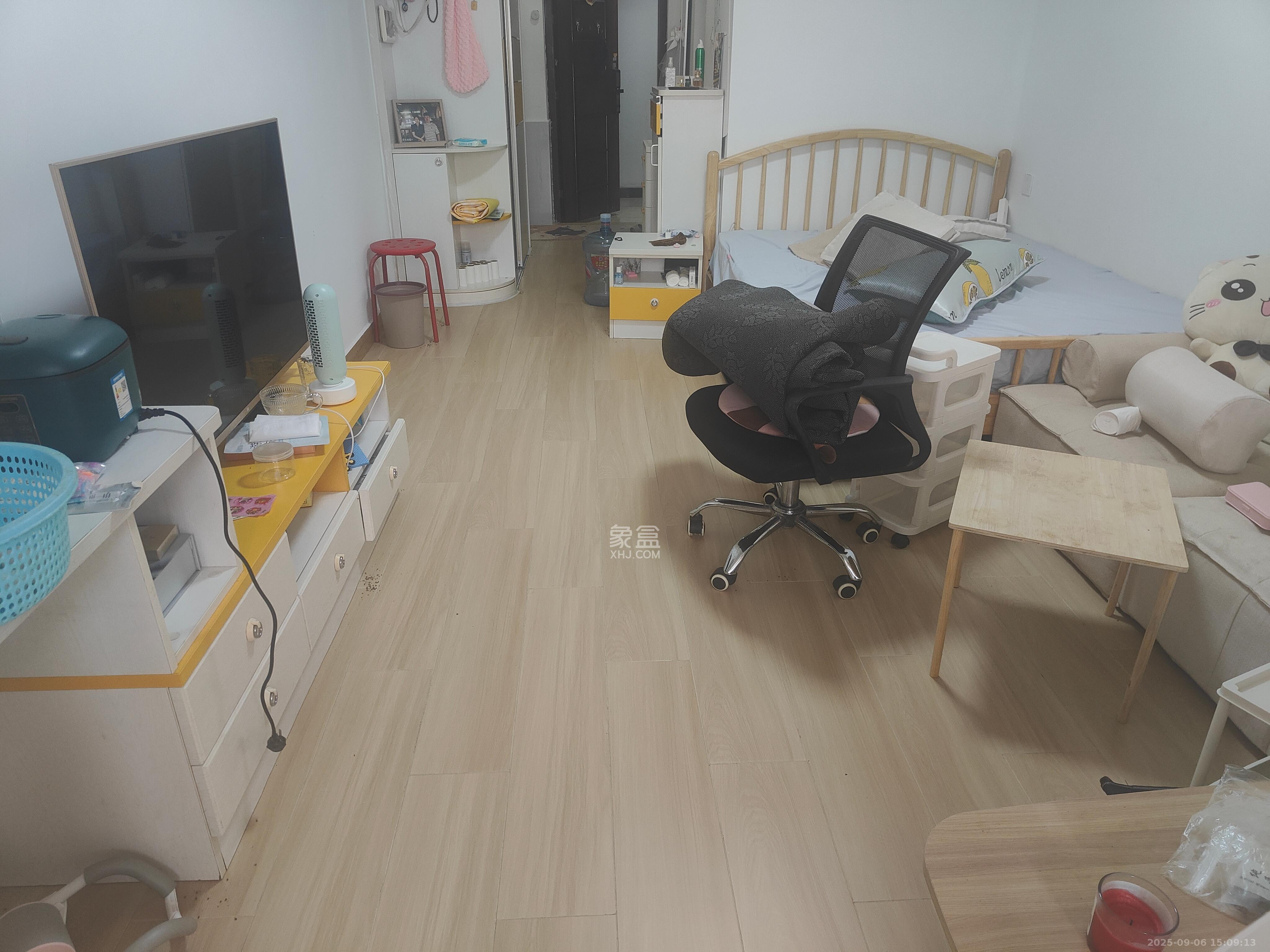 宏聚地中海  1室1厅1卫   1200.00元/月室内图