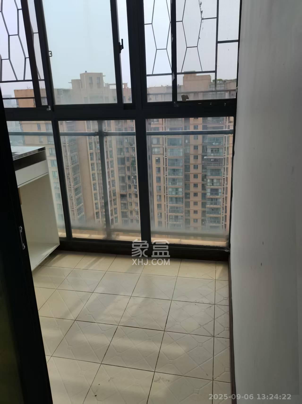 江河双水湾 1室1厅1卫 800.0元/月 江河双水湾 1室1厅1卫 800.0元/月室内图