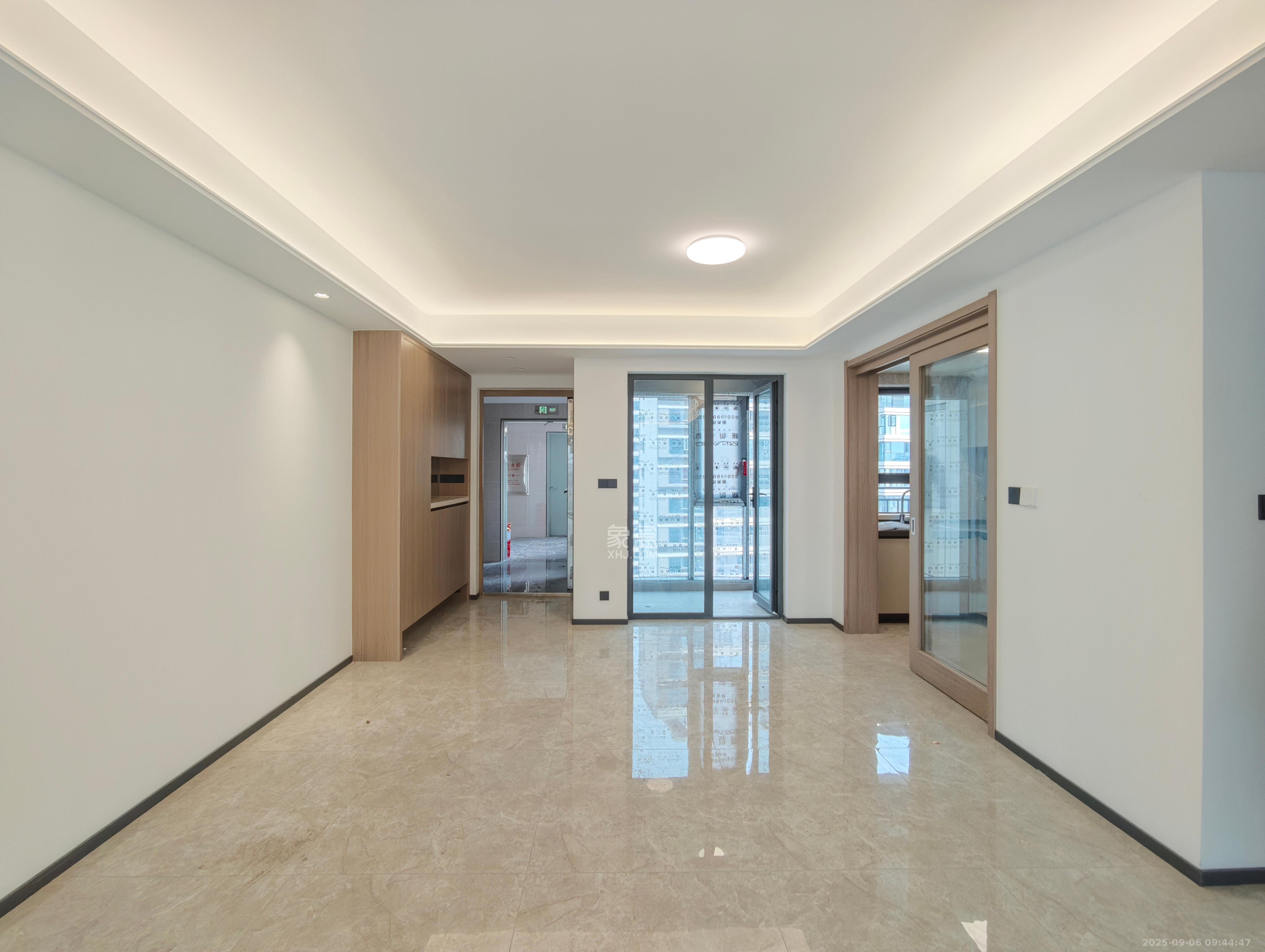 德奥上河城章  4室2厅2卫    3600.0元/月室内图