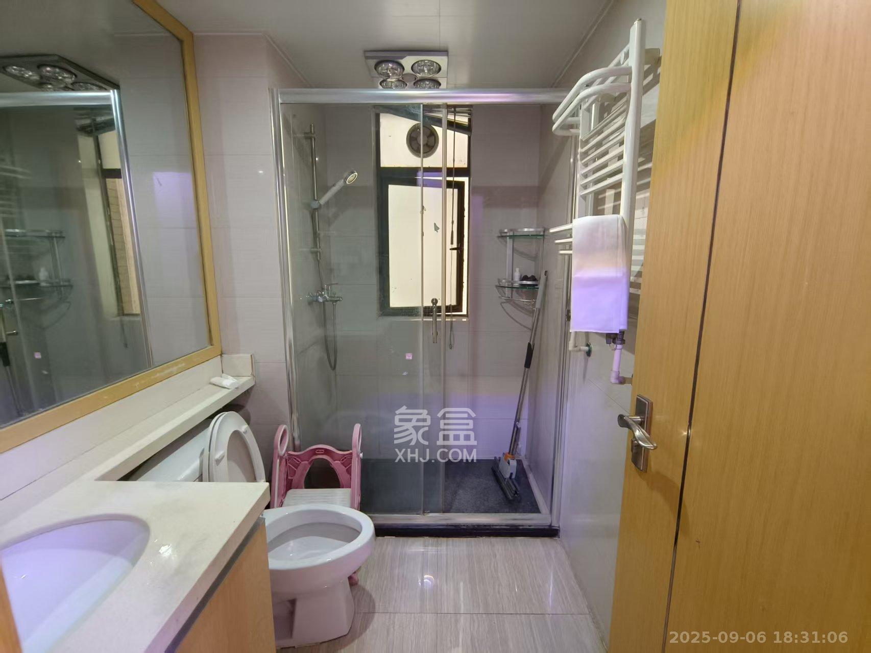 中海国际三期  3室2厅2卫    1800.0元/月 中海国际三期  3室2厅2卫    1800.0元/月室内图