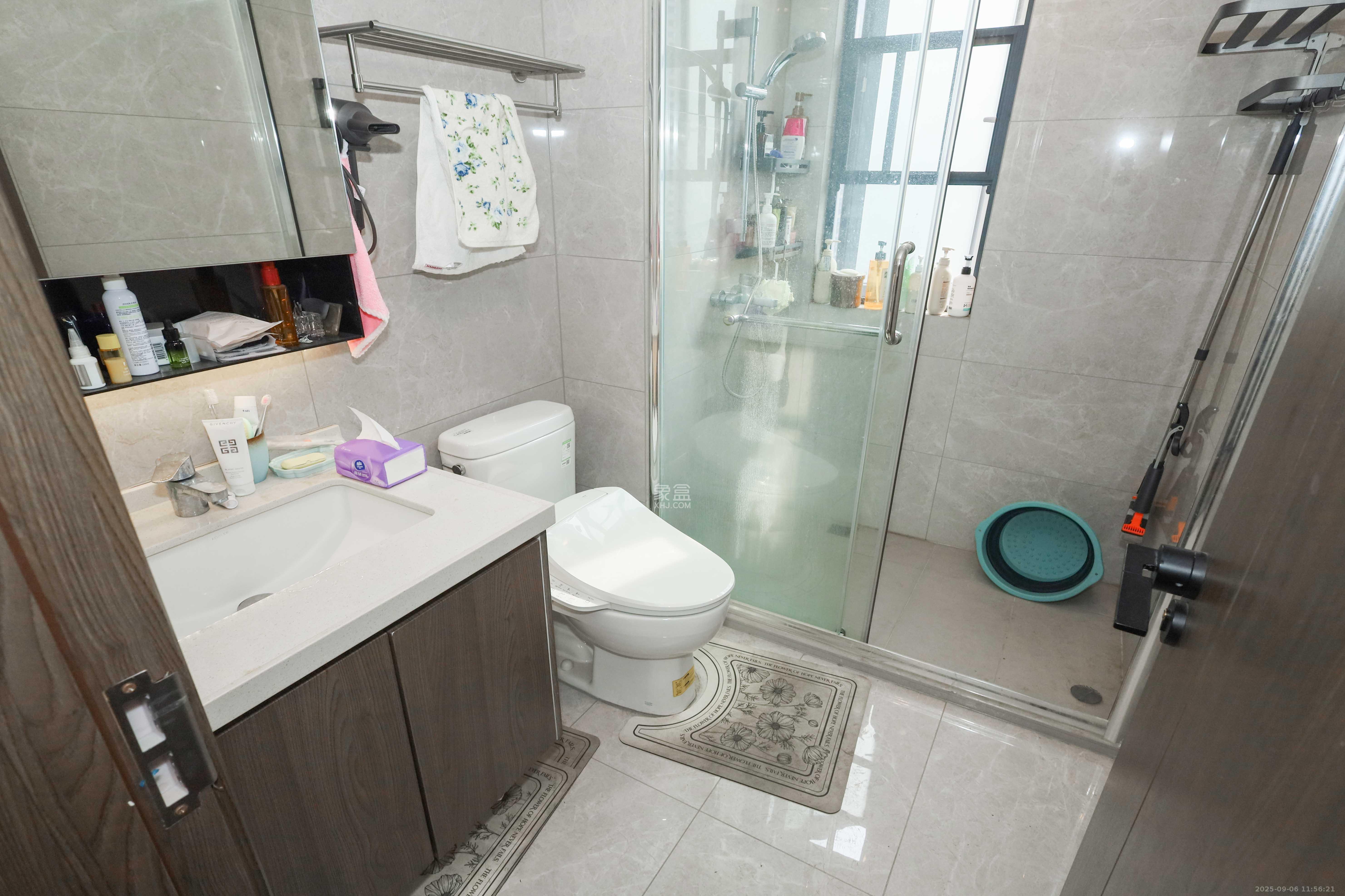 欣利梅溪左岸 4室2厅2卫 189.0万 欣利梅溪左岸 4室2厅2卫 189.0万卫生间