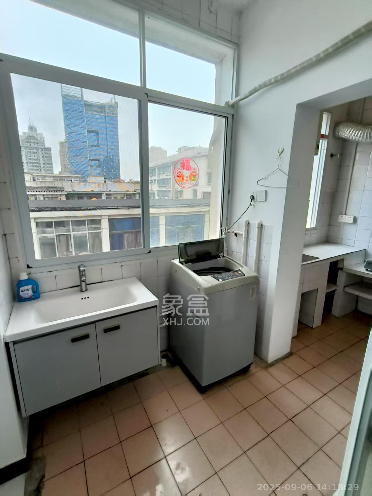 乔庄社区 3室1厅1卫 1900.0元/月 乔庄社区 3室1厅1卫 1900.0元/月室内图