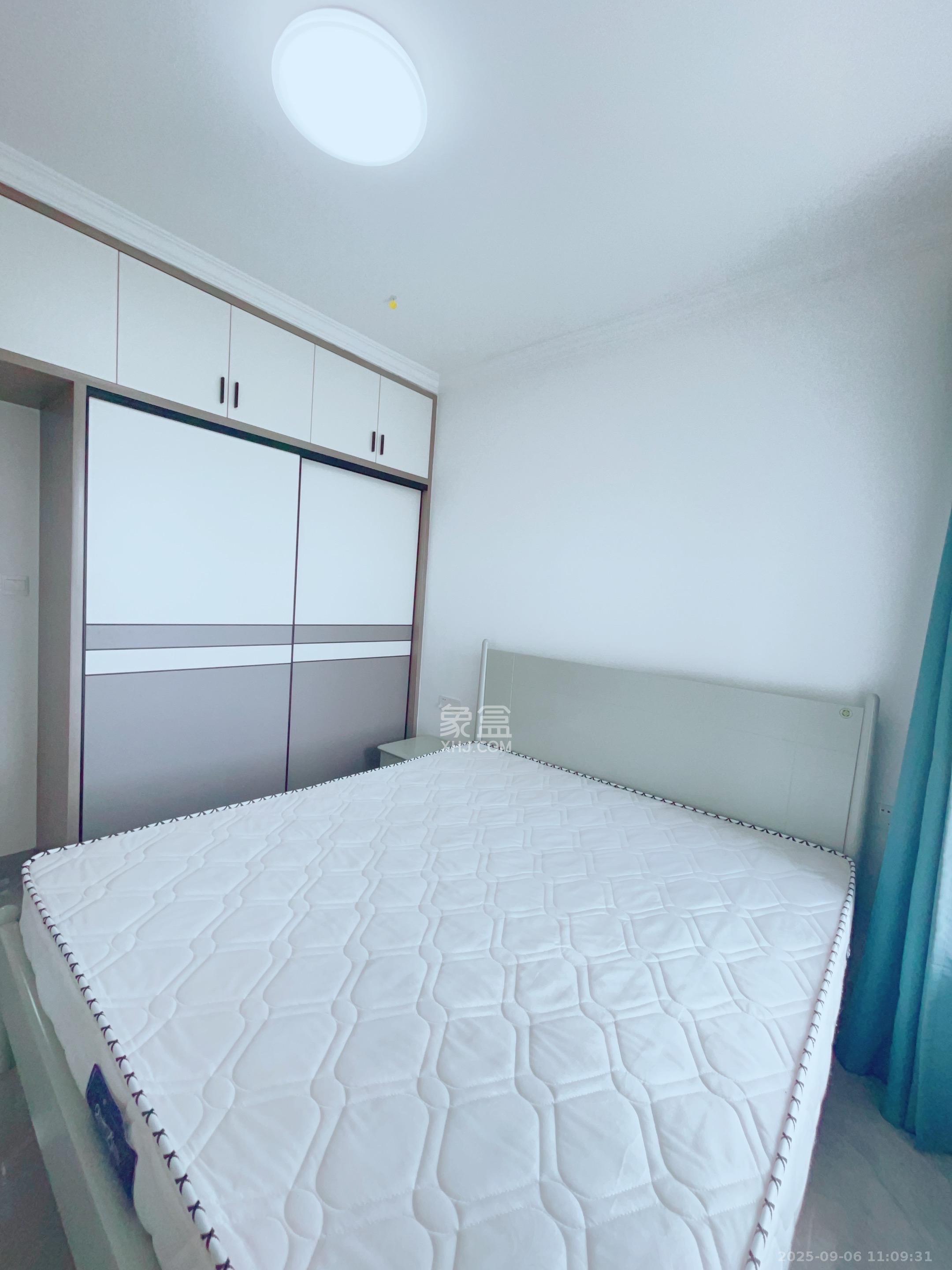 燕珑新寓  2室1厅1卫   2500.00元/月室内图