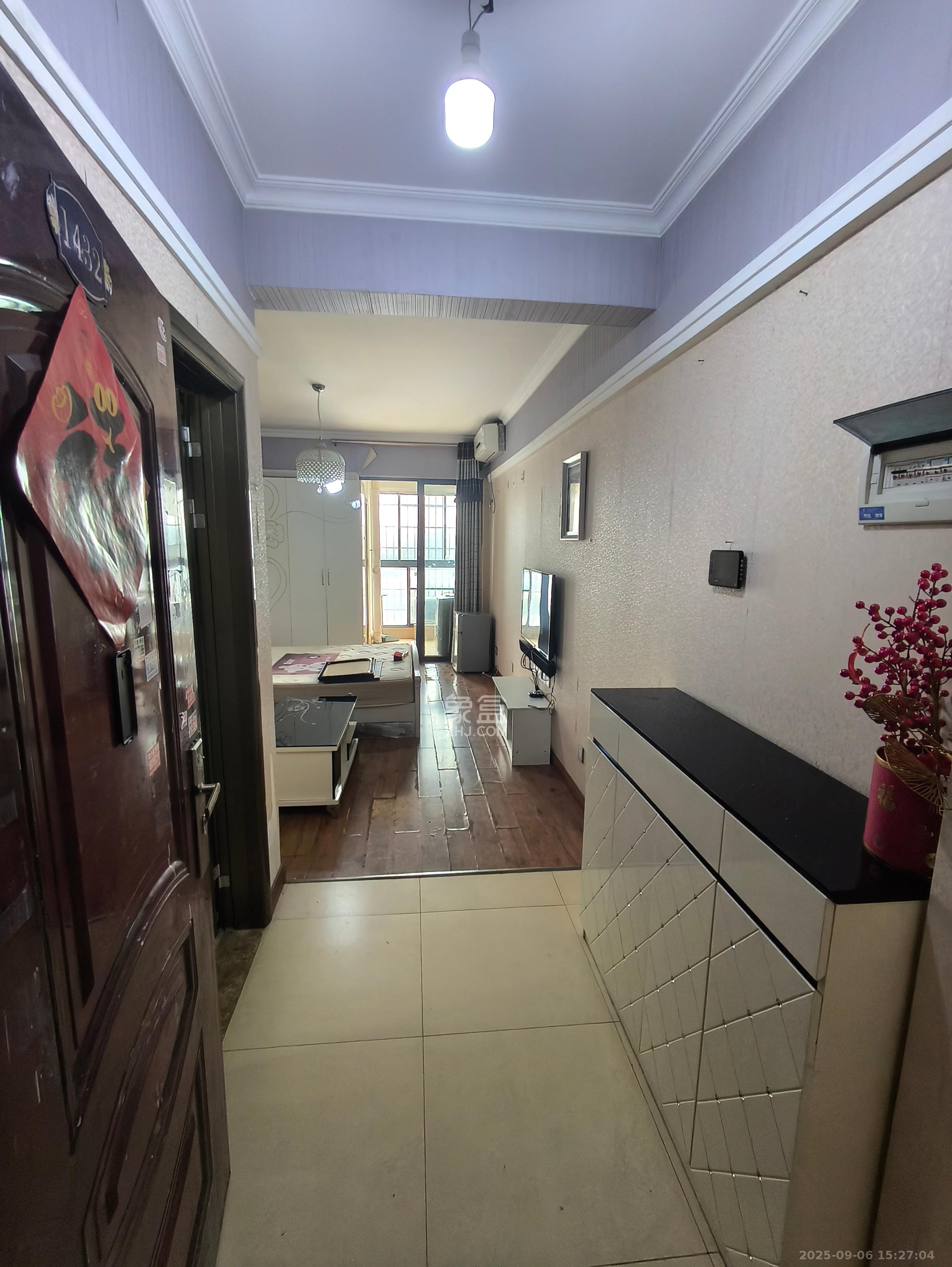 红公馆(前程丽景大厦)  1室1厅1卫    1400.0元/月 红公馆(前程丽景大厦)  1室1厅1卫    1400.0元/月