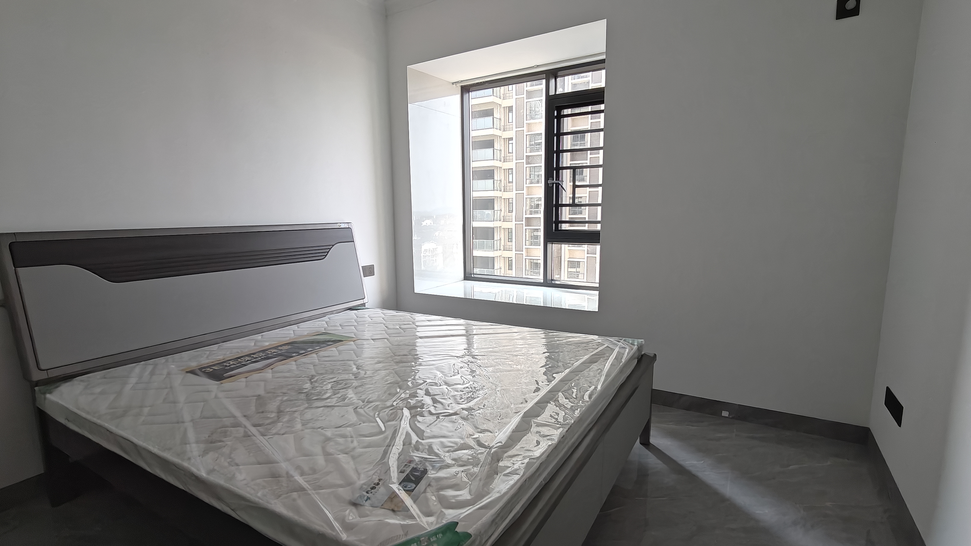 互助小区电梯房 2室1厅0卫 1700.0元/月 互助小区电梯房 2室1厅0卫 1700.0元/月室内图